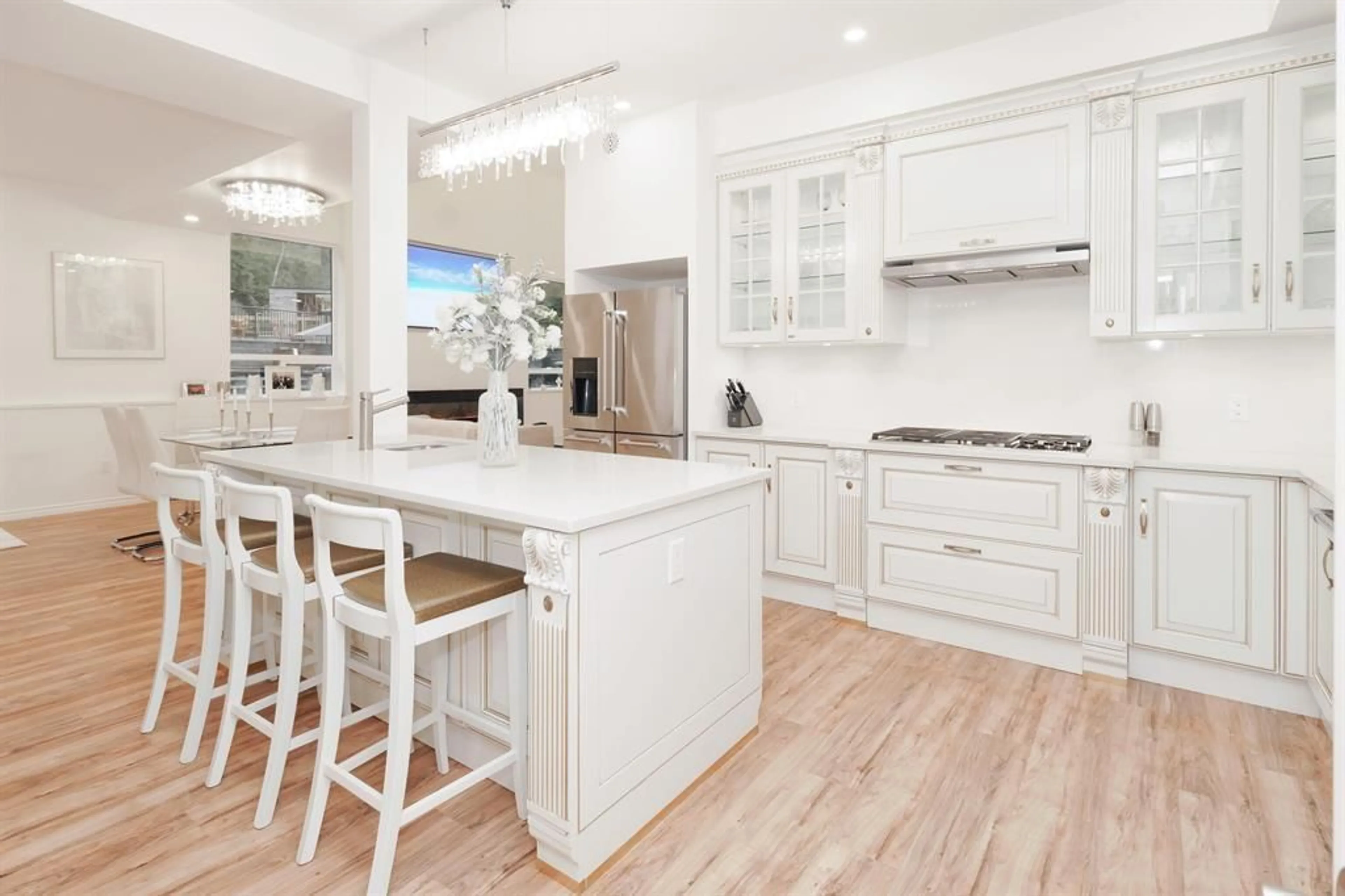 Open concept kitchen, unknown for 12468 CARR, Mission British Columbia V4S1B9