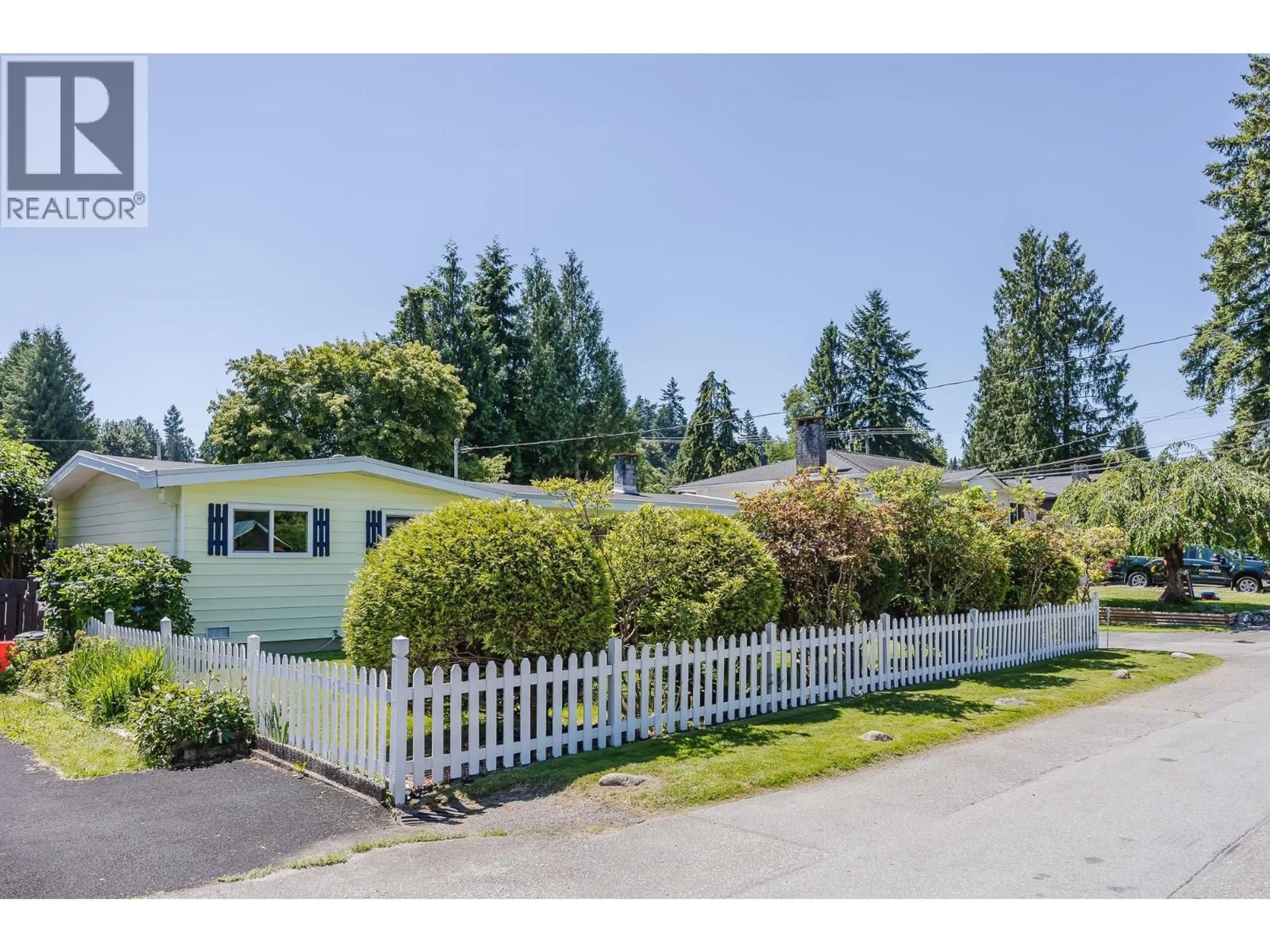 Home with vinyl exterior material, street for 21632 EXETER AVENUE, Maple Ridge British Columbia V2X4M8