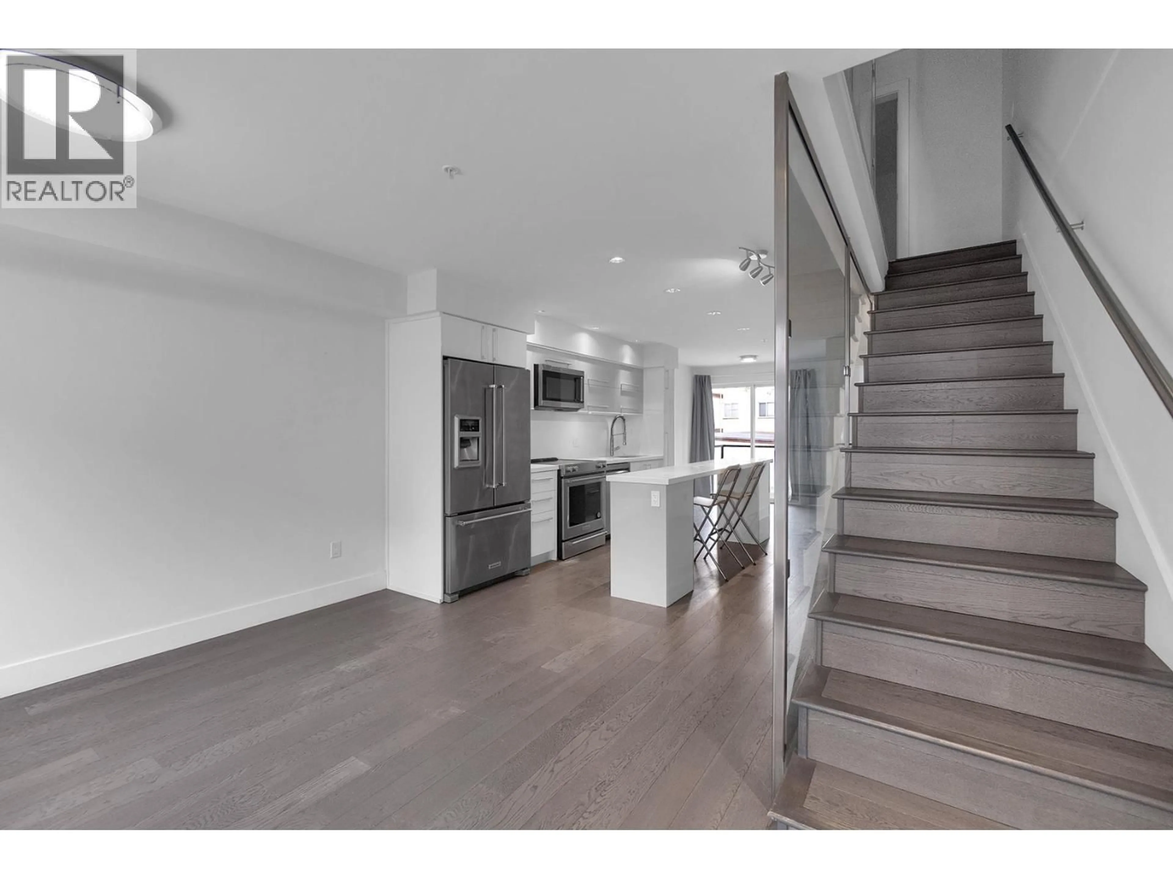 Open concept kitchen, unknown for 15 - 2358 WESTERN AVENUE, North Vancouver British Columbia V7M2L3