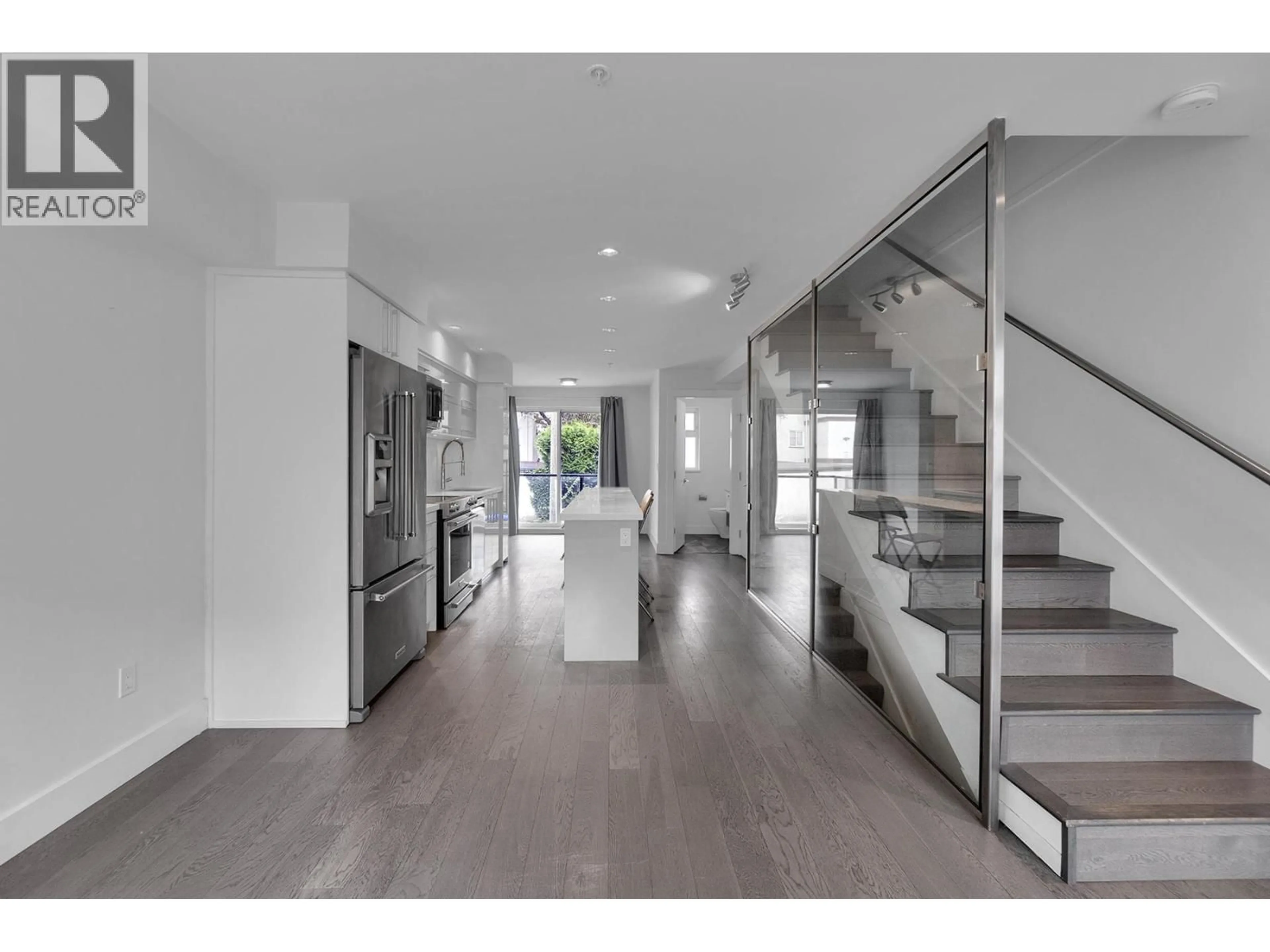 Unknown for 15 - 2358 WESTERN AVENUE, North Vancouver British Columbia V7M2L3