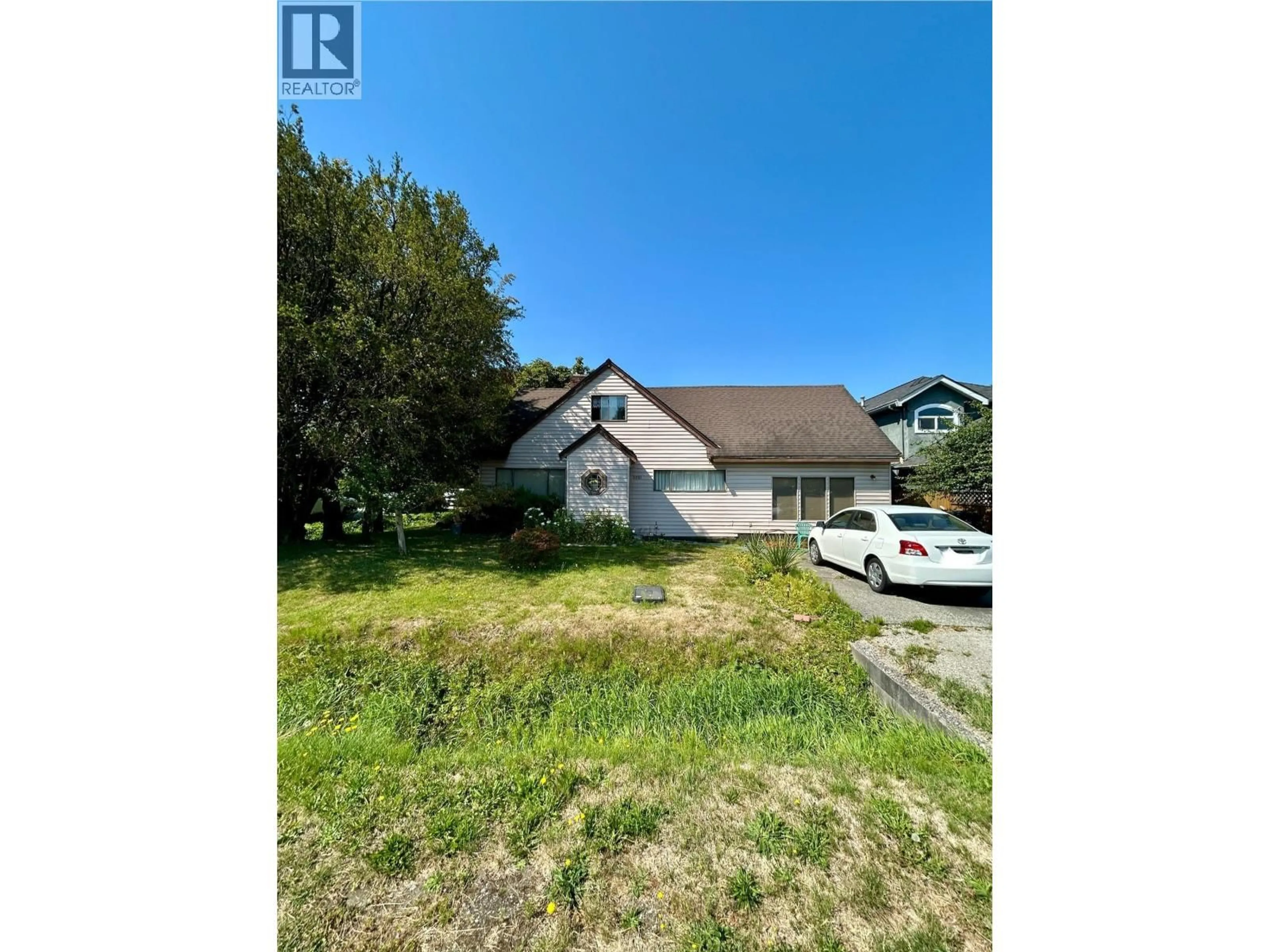 A pic from outside/outdoor area/front of a property/back of a property/a pic from drone, street for 3251 REGINA AVENUE, Richmond British Columbia V6X2K6