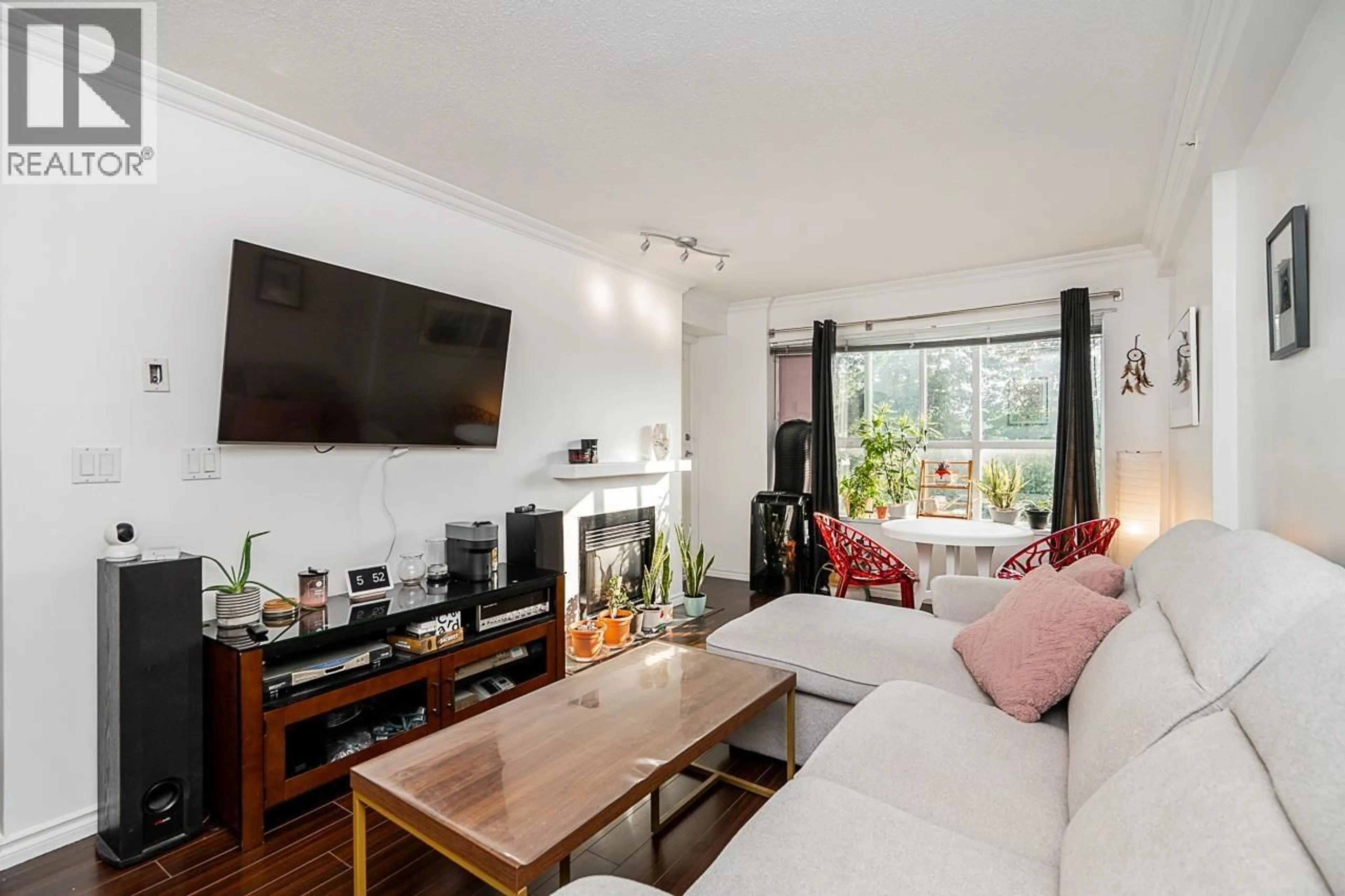 Living room with furniture, unknown for 328 - 528 ROCHESTER AVENUE, Coquitlam British Columbia V3K7A5