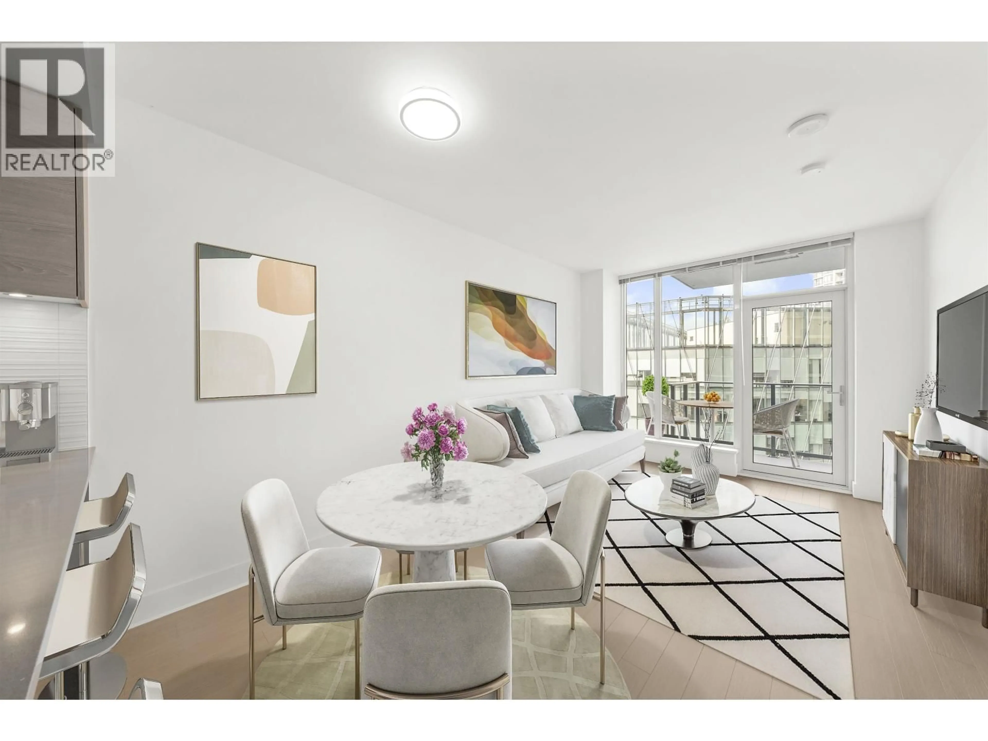 Living room with furniture, unknown for 901 - 7388 KINGSWAY, Burnaby British Columbia V3N0G9