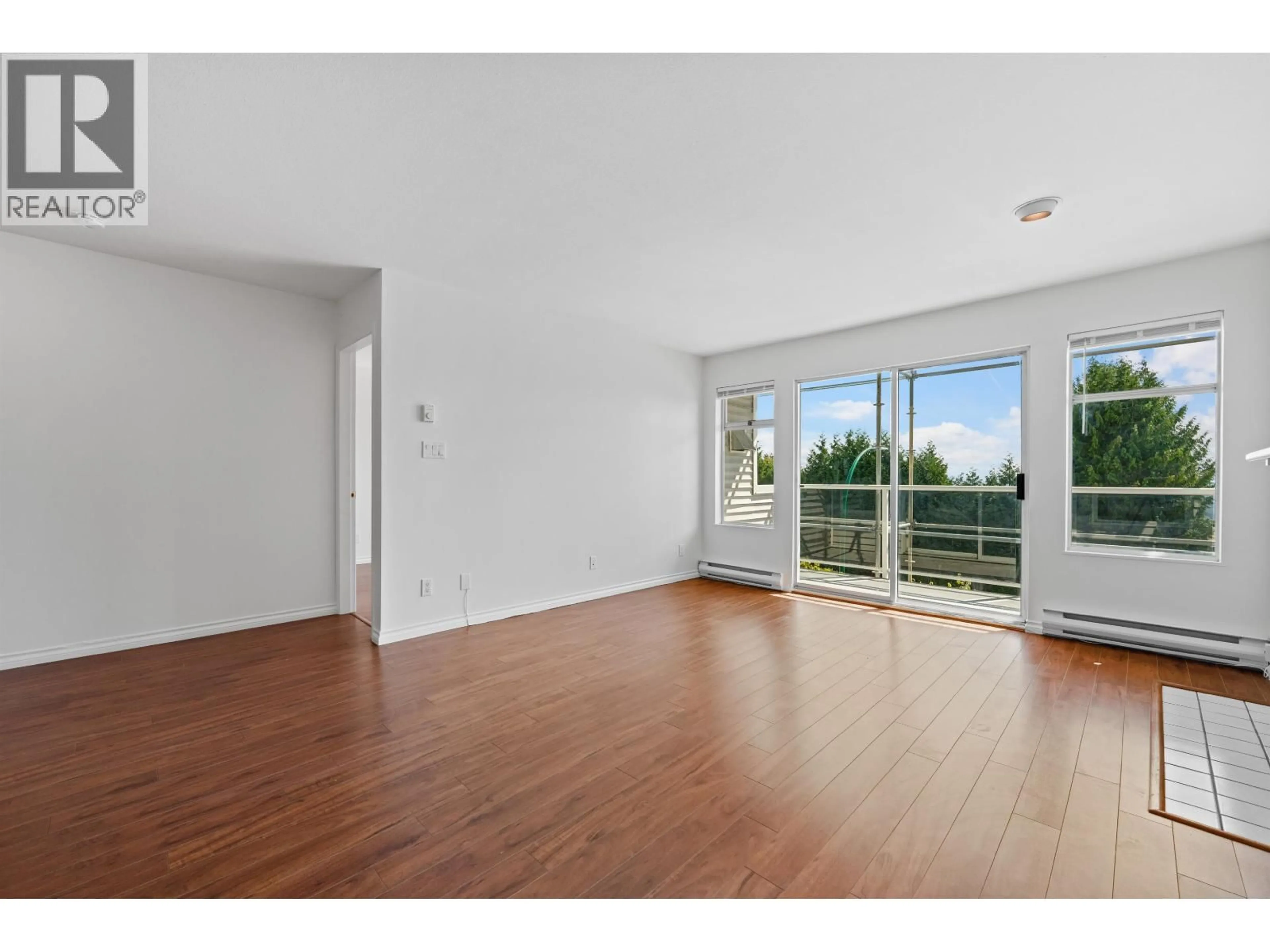 A pic of a room for 211 - 5335 HASTINGS STREET, Burnaby British Columbia V5B1P9