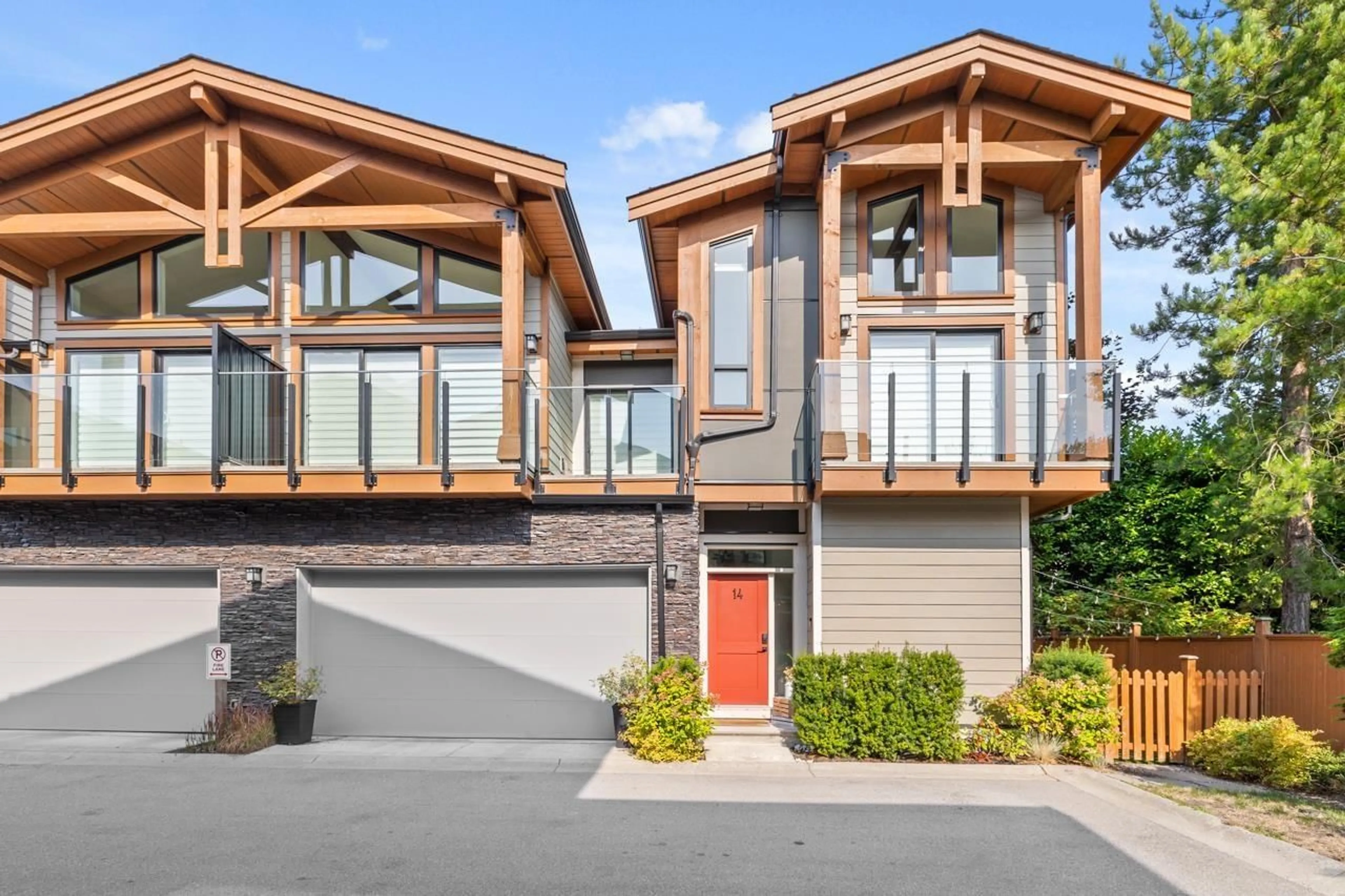 Home with brick exterior material, street for 14 - 1454 162B, Surrey British Columbia V4A9W9