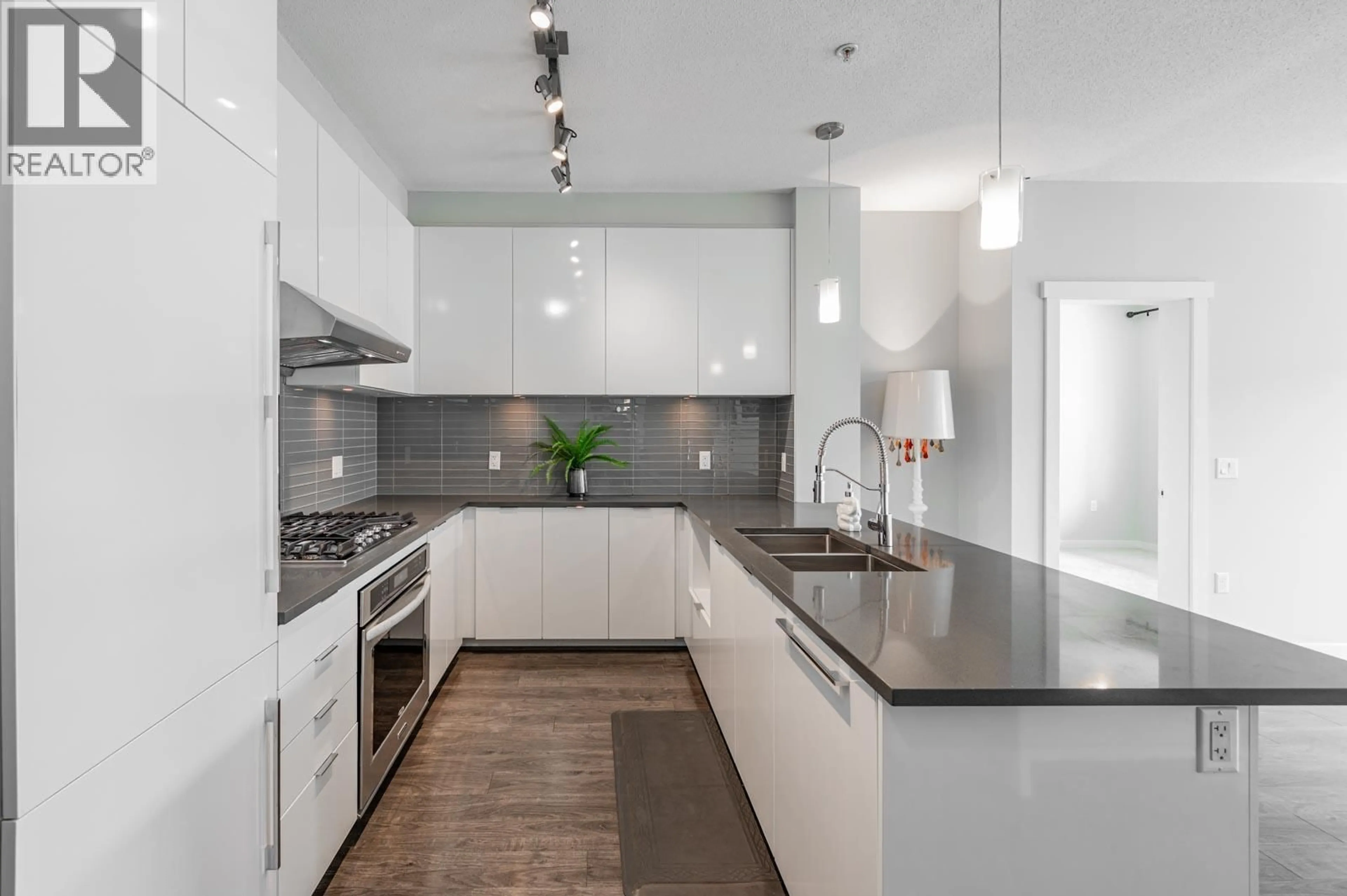 Contemporary kitchen, unknown for 308 - 9399 ALEXANDRA ROAD, Richmond British Columbia V6X0L7