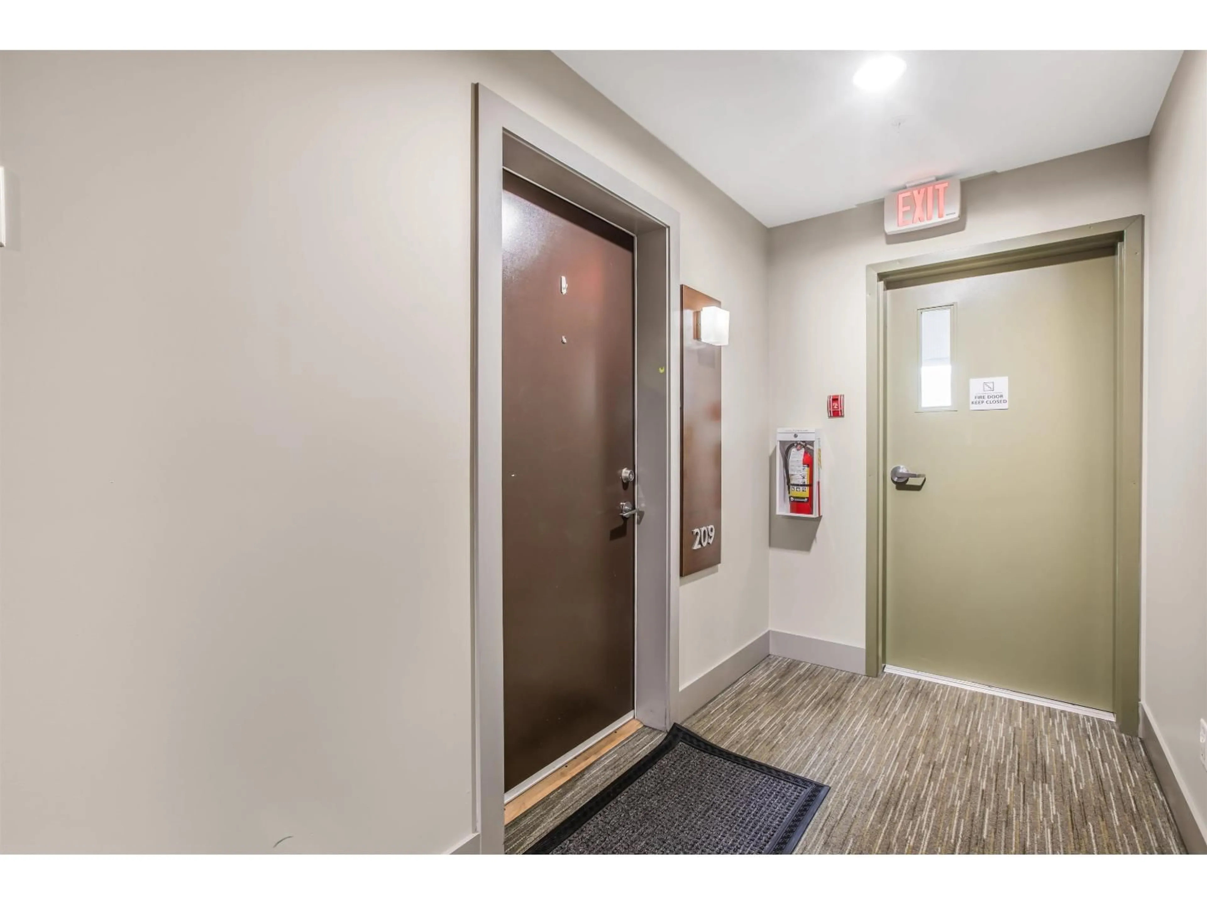 Indoor foyer for 209 - 6430 194, Surrey British Columbia V4N6J7