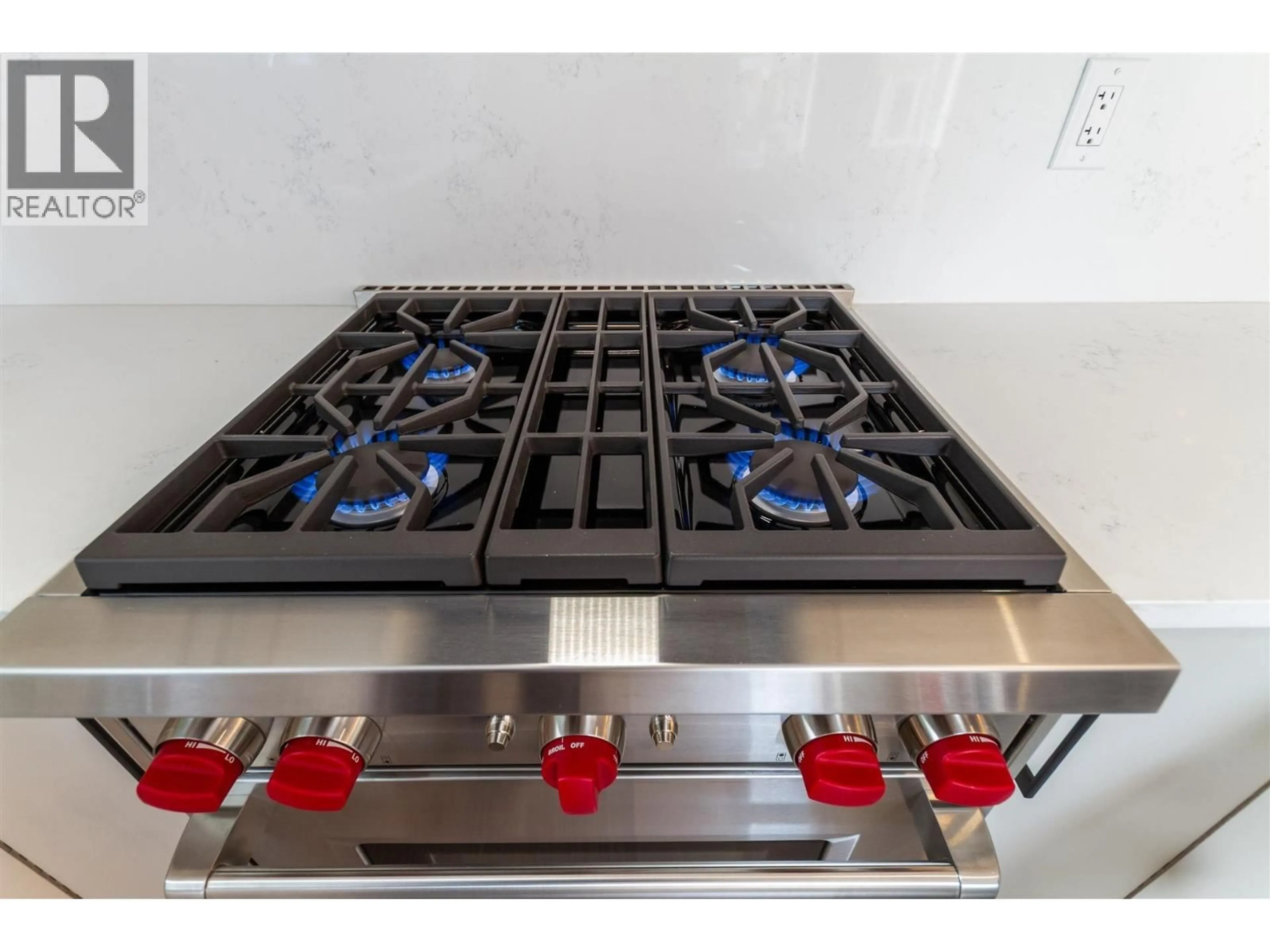 Standard kitchen, unknown for 1926 WILLIAM STREET, Vancouver British Columbia V5L2R8