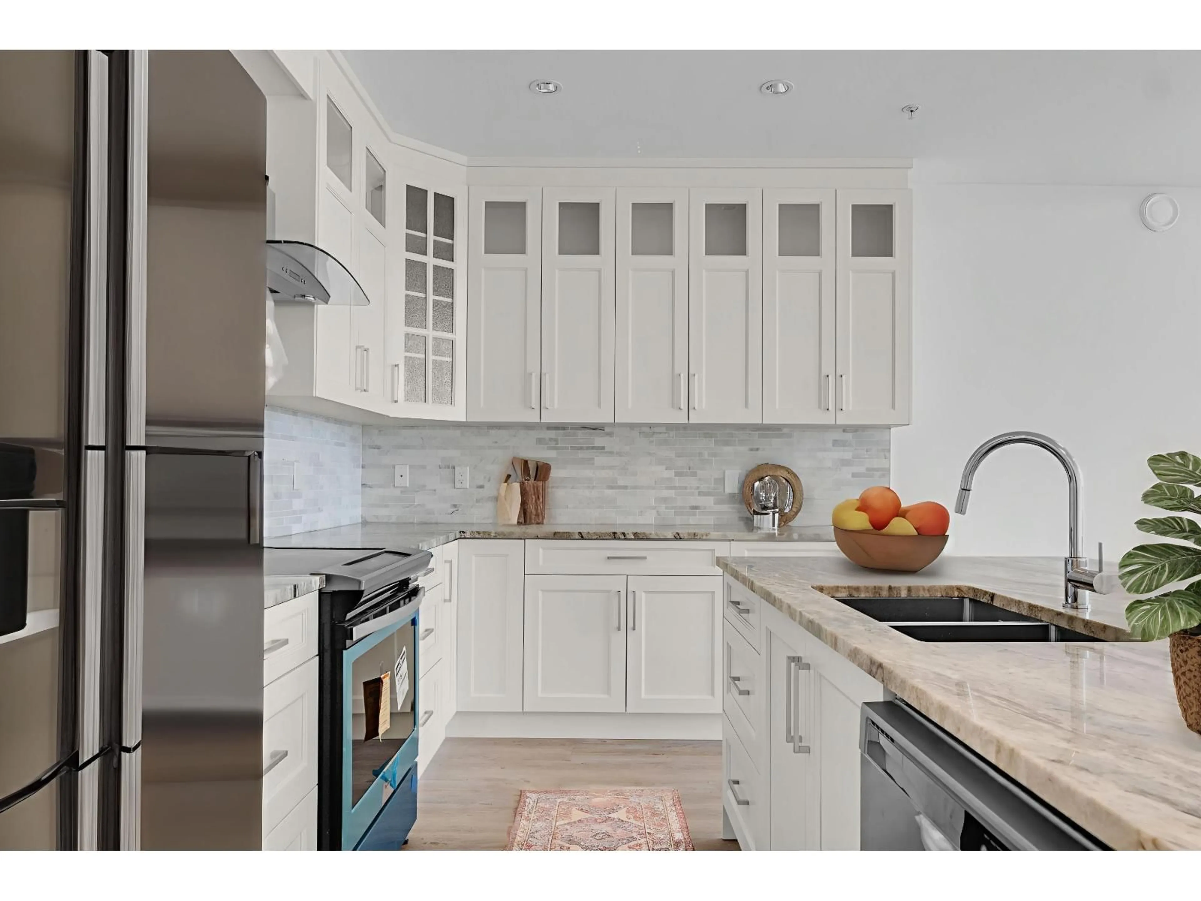 Contemporary kitchen, ceramic/tile floor for 501 - 9983 BARNSTON, Surrey British Columbia V4N6T3