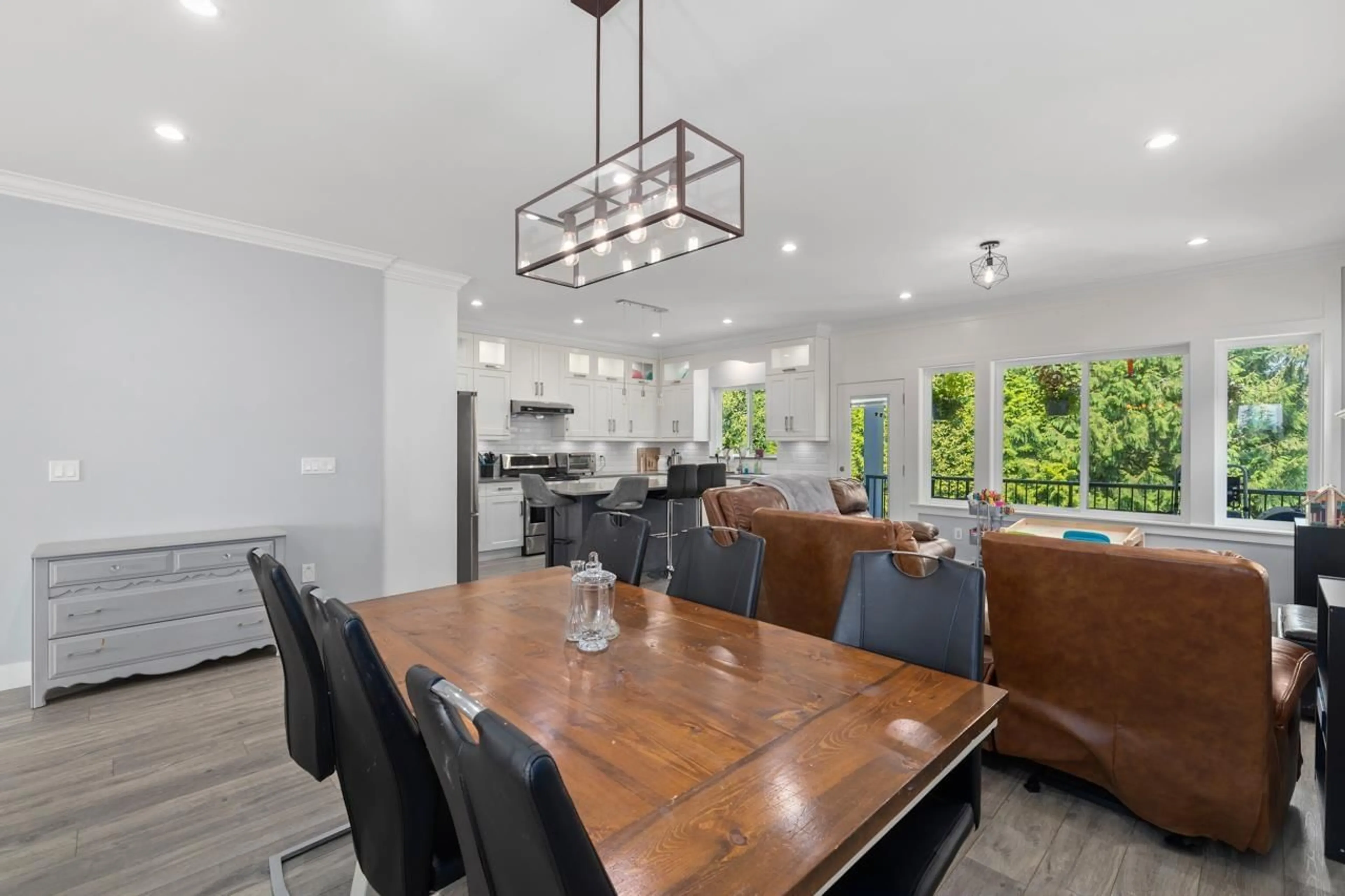 Open concept kitchen, unknown for 32735 UNGER, Mission British Columbia V4S0B9