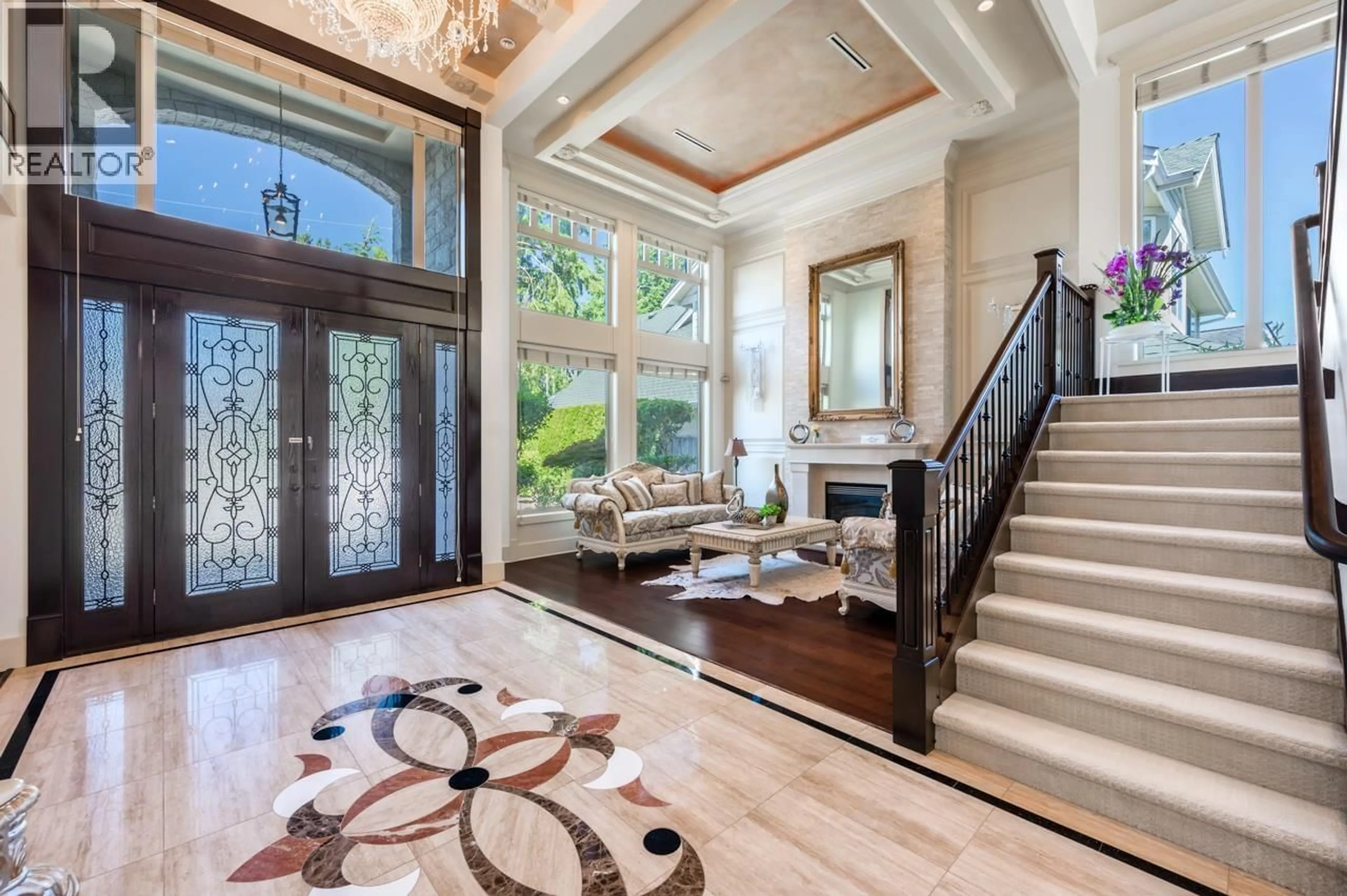Indoor foyer for 6851 GAMBA DRIVE, Richmond British Columbia V7C2G4