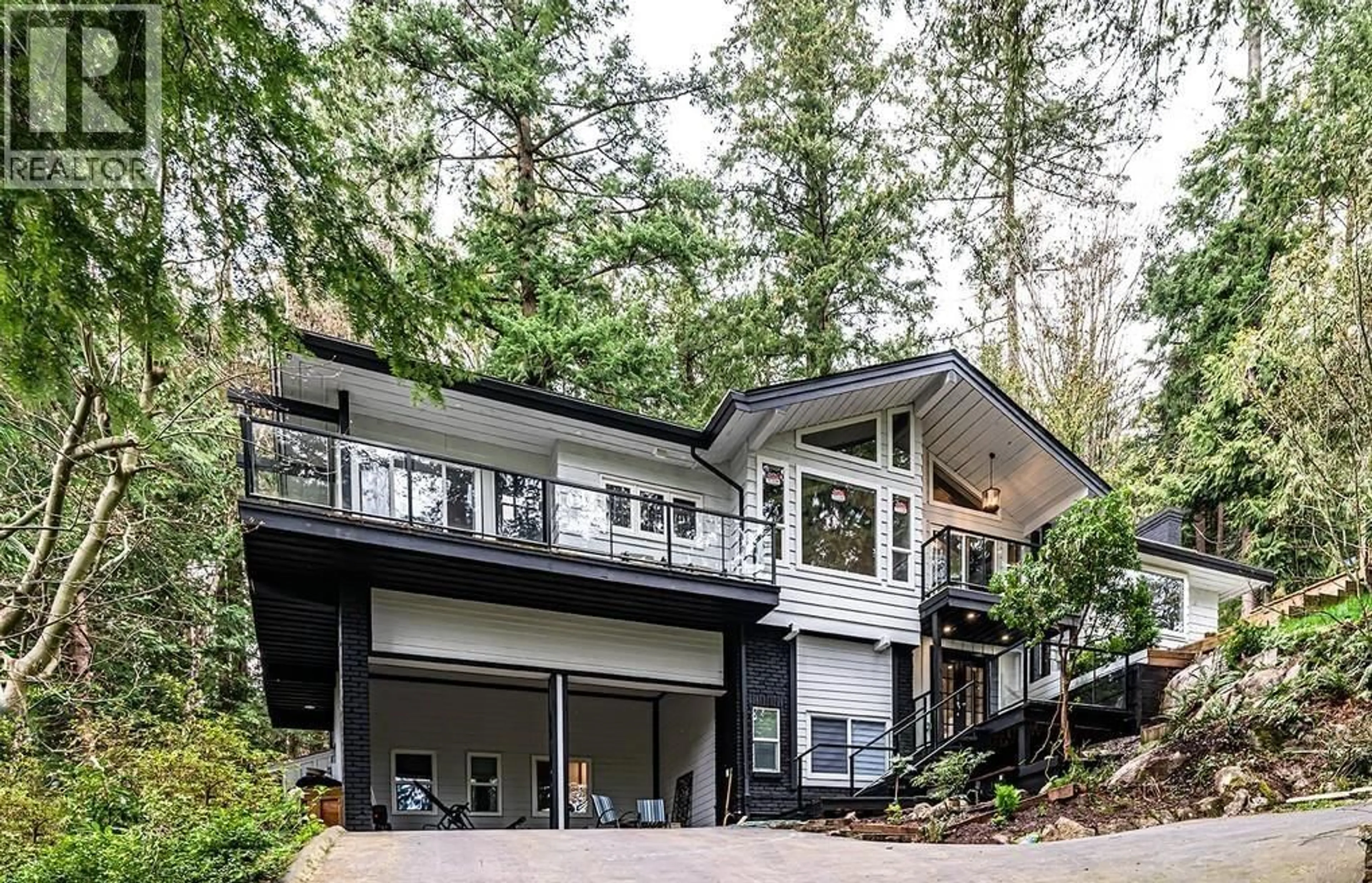 Home with vinyl exterior material, unknown for 4621 CAULFEILD DRIVE, West Vancouver British Columbia V7W1E9