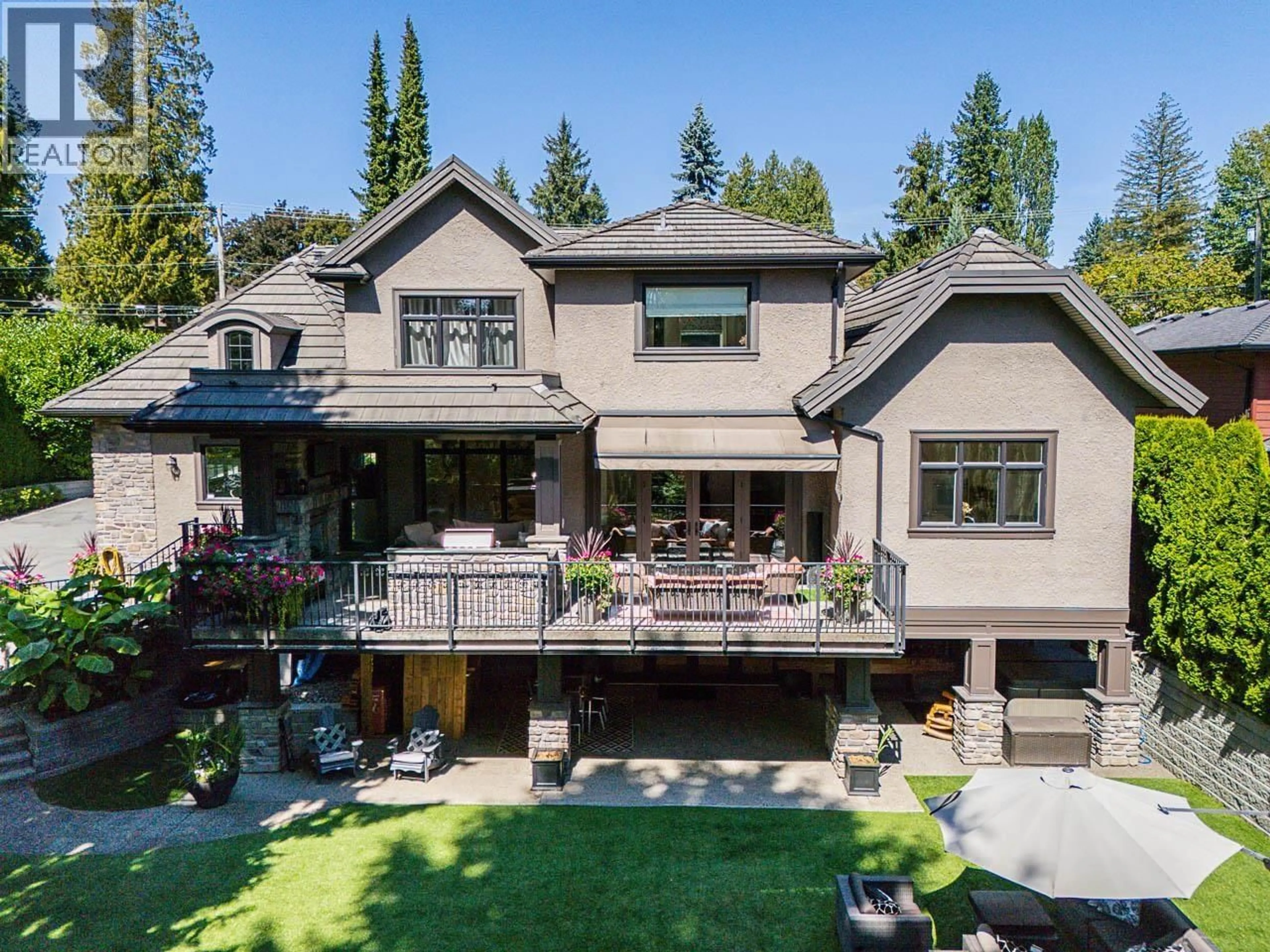 Unknown for 8032 GOVERNMENT ROAD, Burnaby British Columbia V5A2E2
