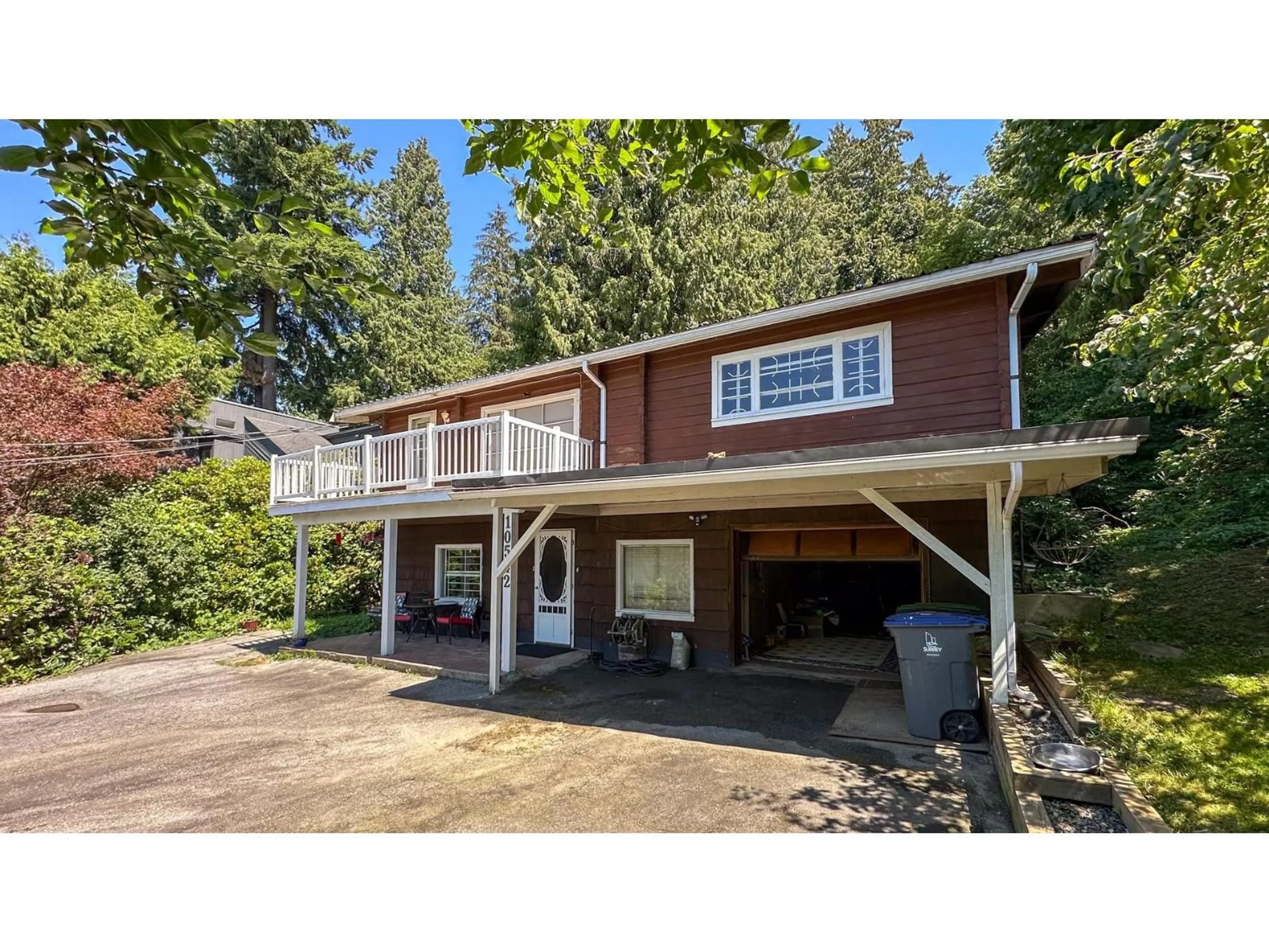 A pic from outside/outdoor area/front of a property/back of a property/a pic from drone, water/lake/river/ocean view for 10542 125B, Surrey British Columbia V3V5A7