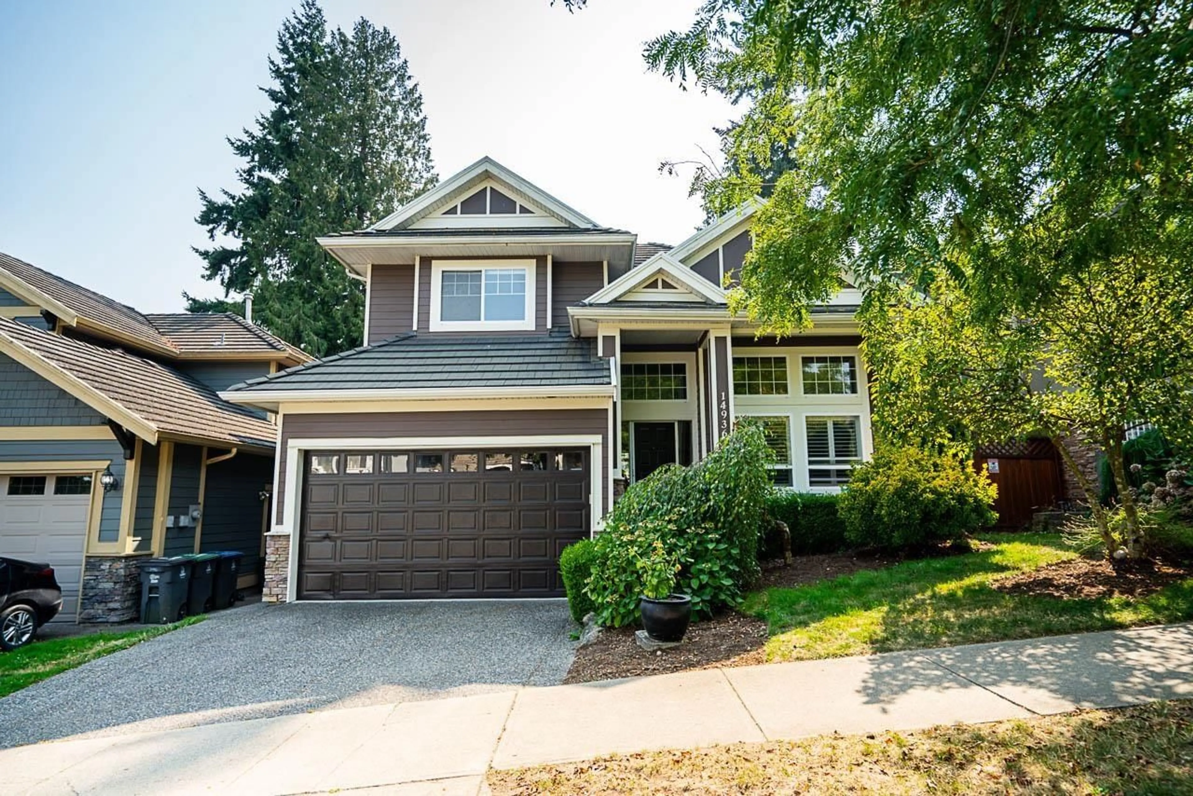 Home with vinyl exterior material, street for 14936 35, Surrey British Columbia V3Z0T4