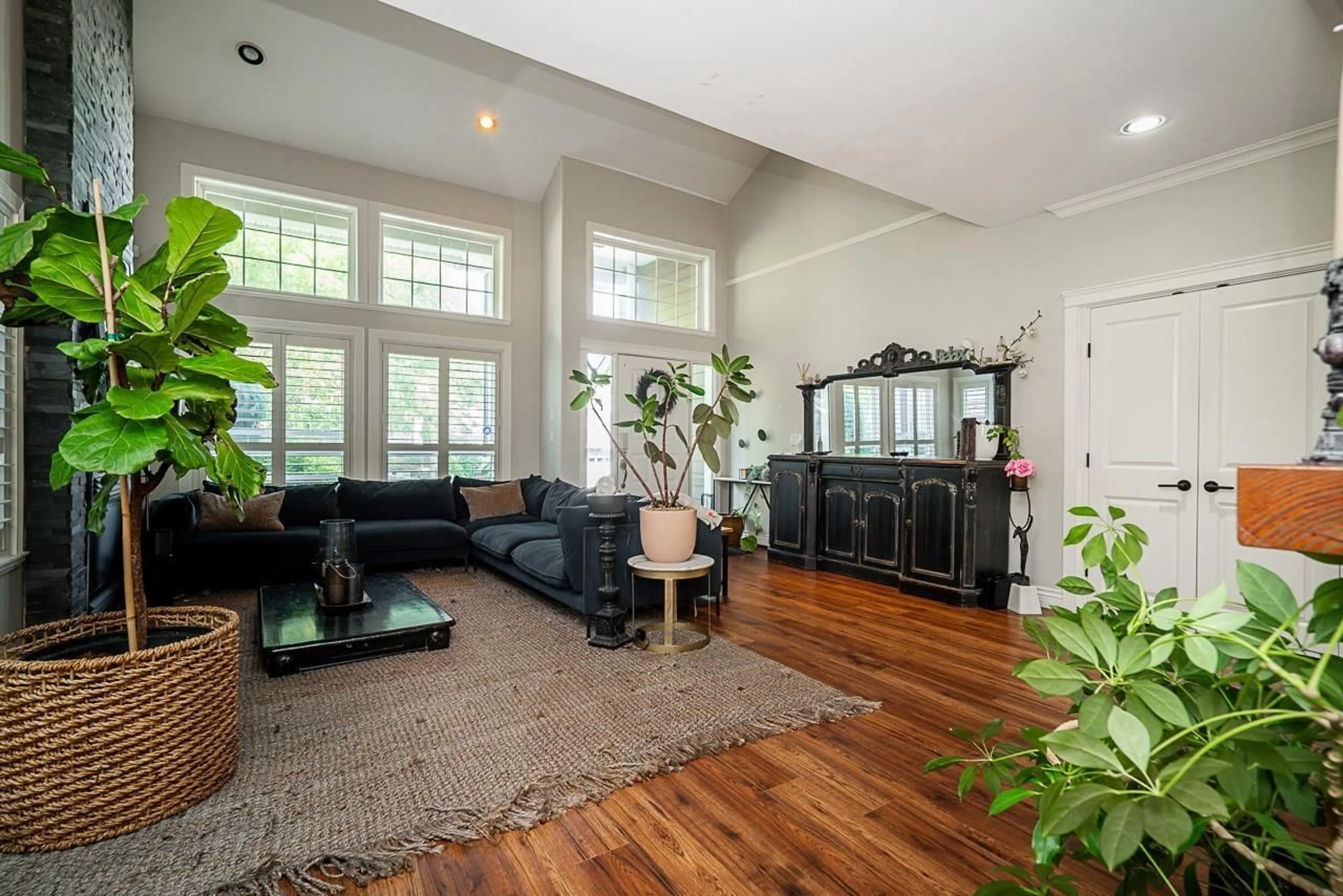 Living room with furniture, unknown for 14936 35, Surrey British Columbia V3Z0T4
