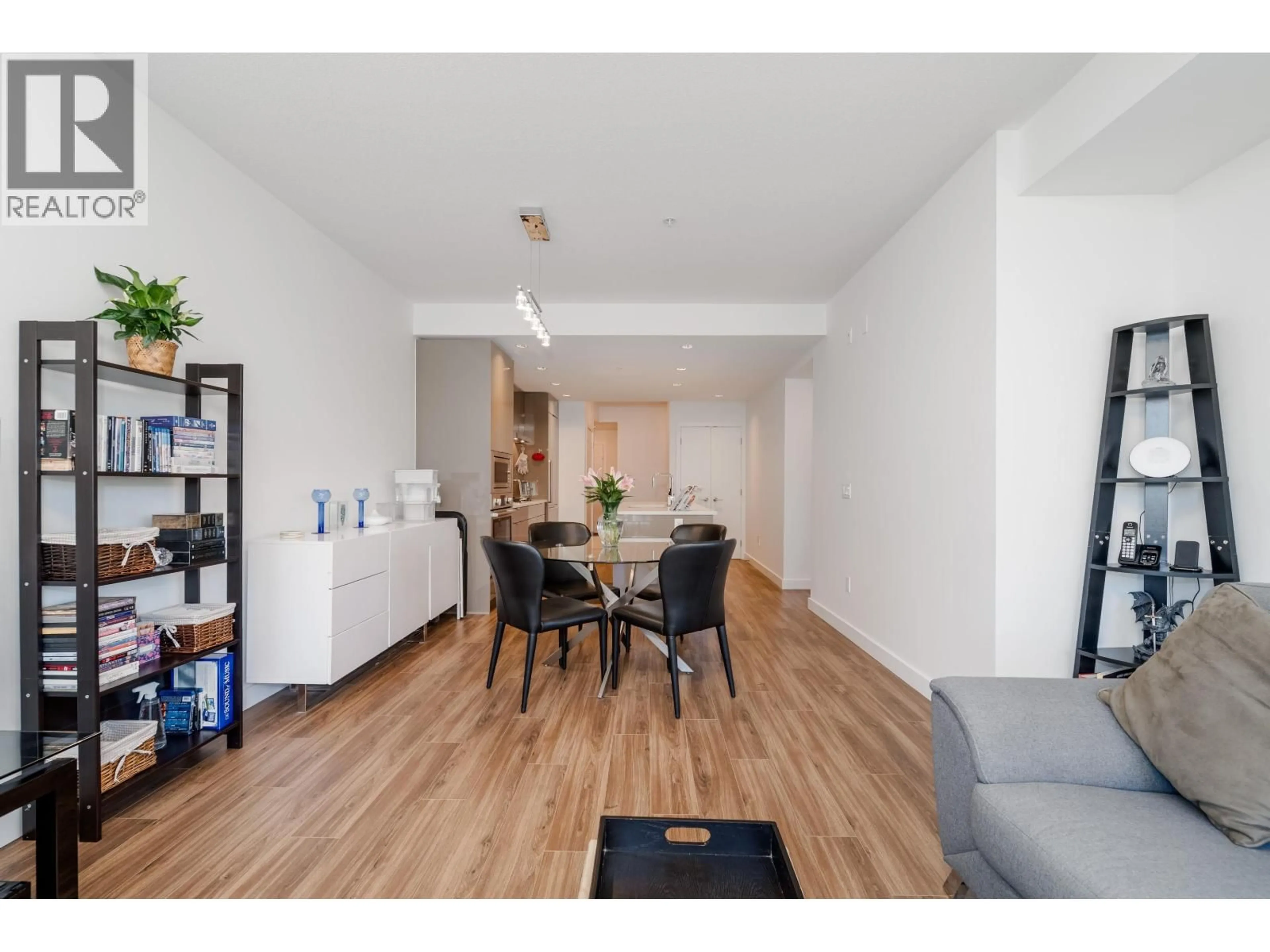 A pic of a room for 311 - 7928 YUKON STREET, Vancouver British Columbia V5X2Y7