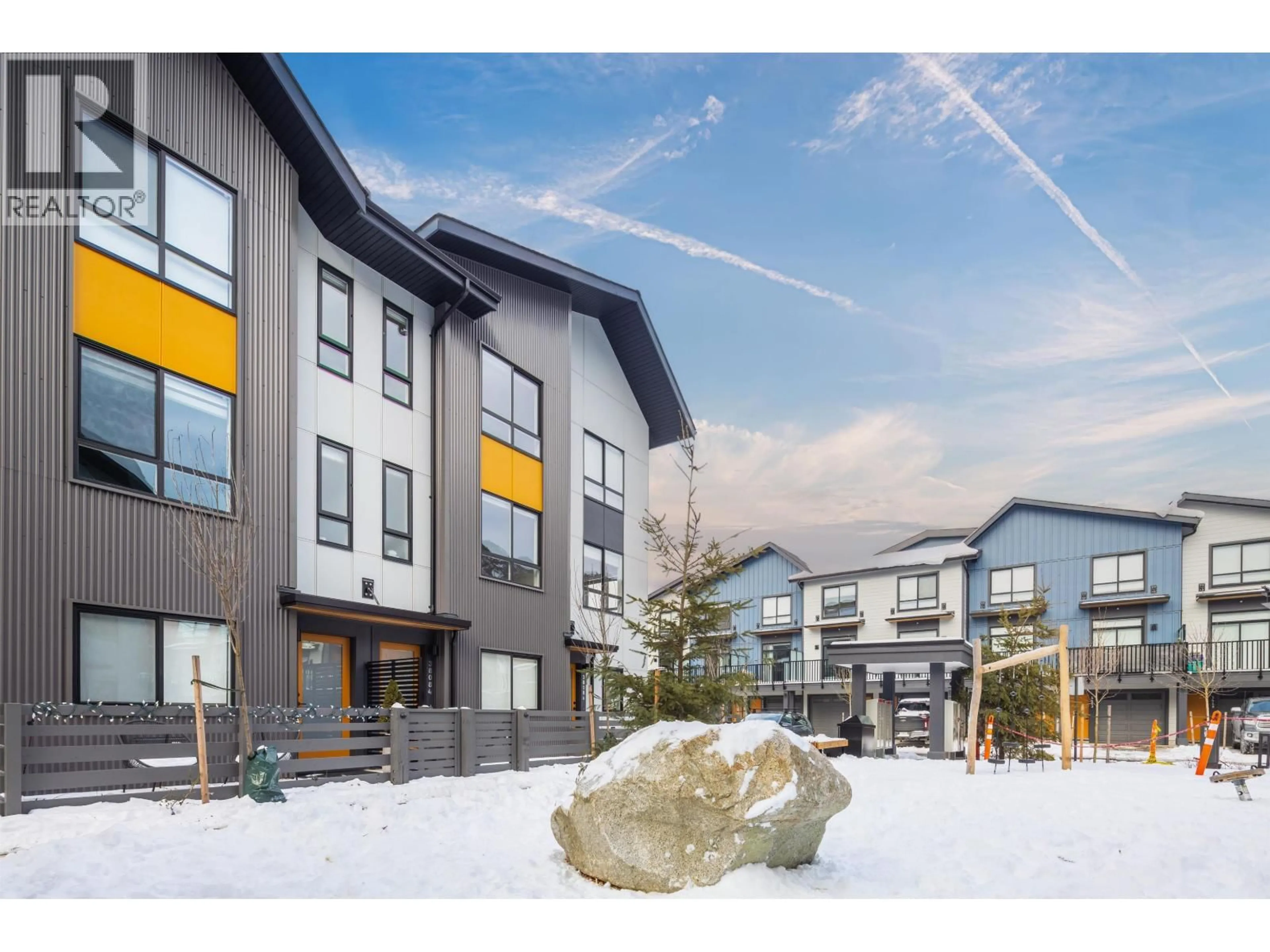 Unknown for 38084 HELM WAY, Squamish British Columbia V8B1E6