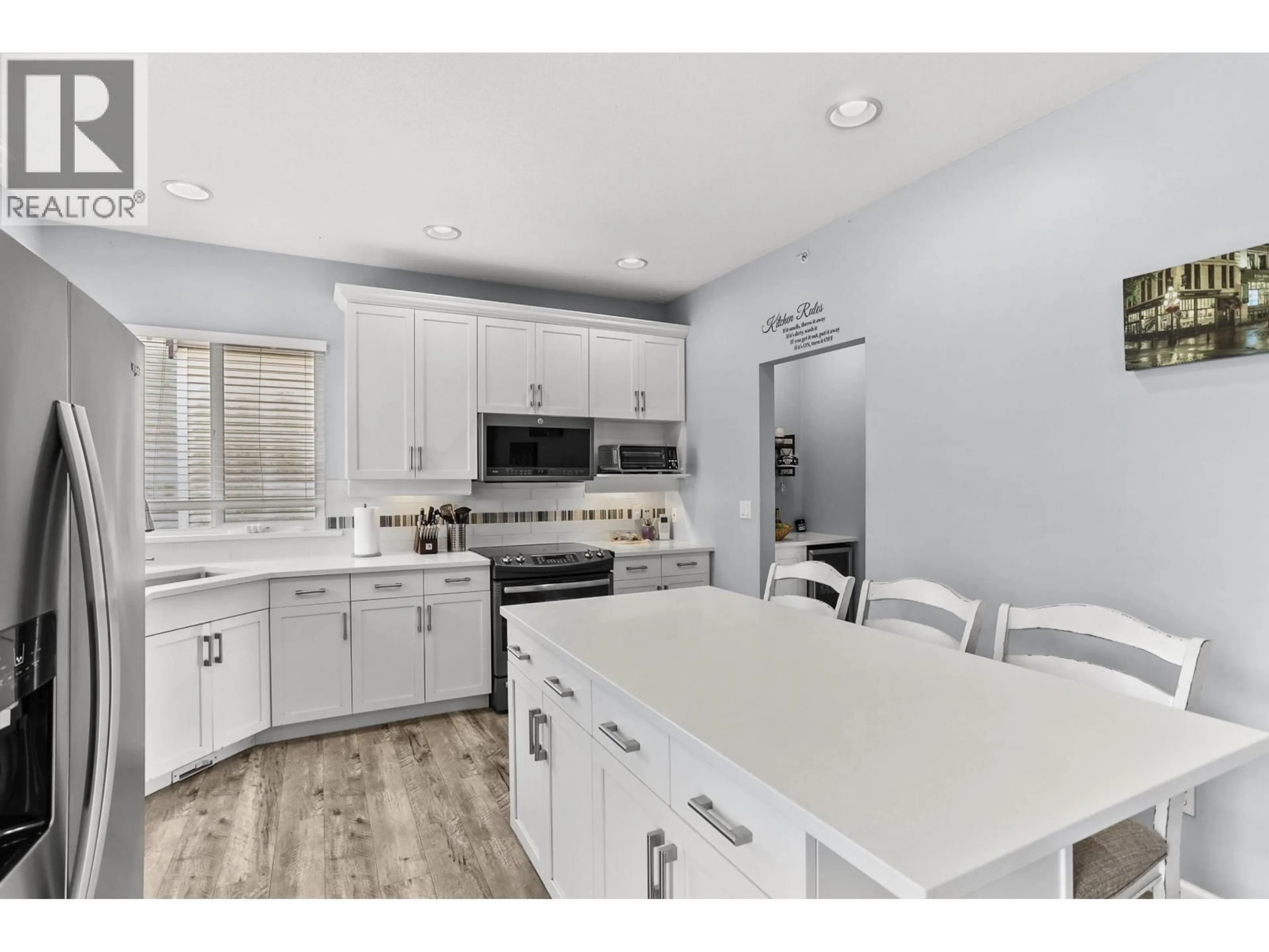 Open concept kitchen, ceramic/tile floor for 11256 BONSON ROAD, Pitt Meadows British Columbia V3Y2V3