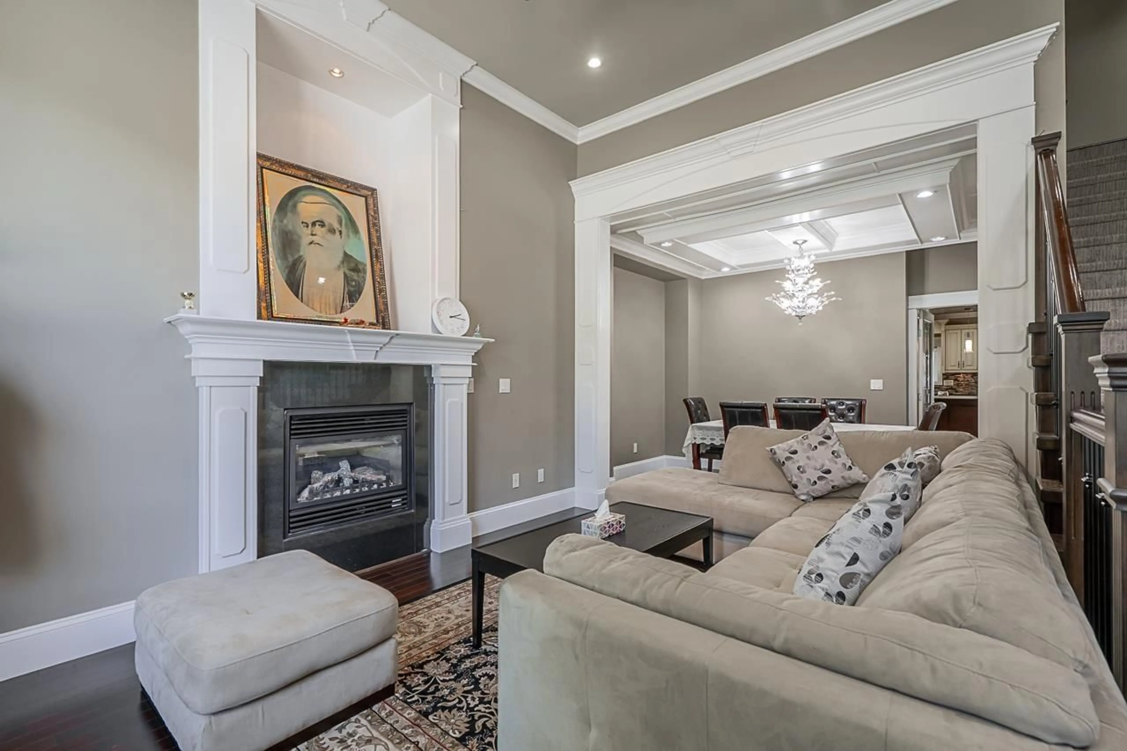 Living room with furniture, unknown for 5909 125, Surrey British Columbia V3X1X2