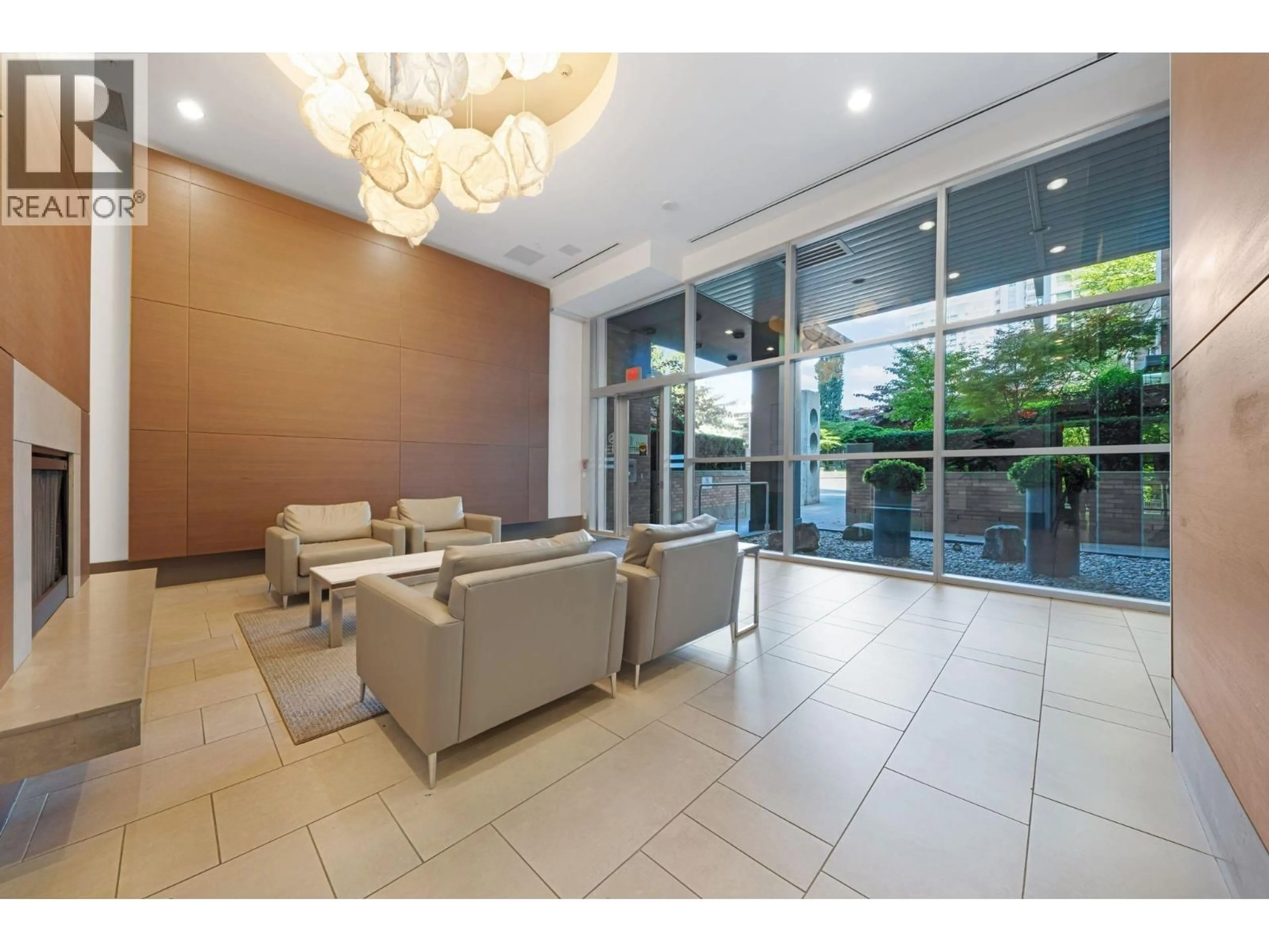 Lobby for 1706 - 1320 CHESTERFIELD AVENUE, North Vancouver British Columbia V7M0A6