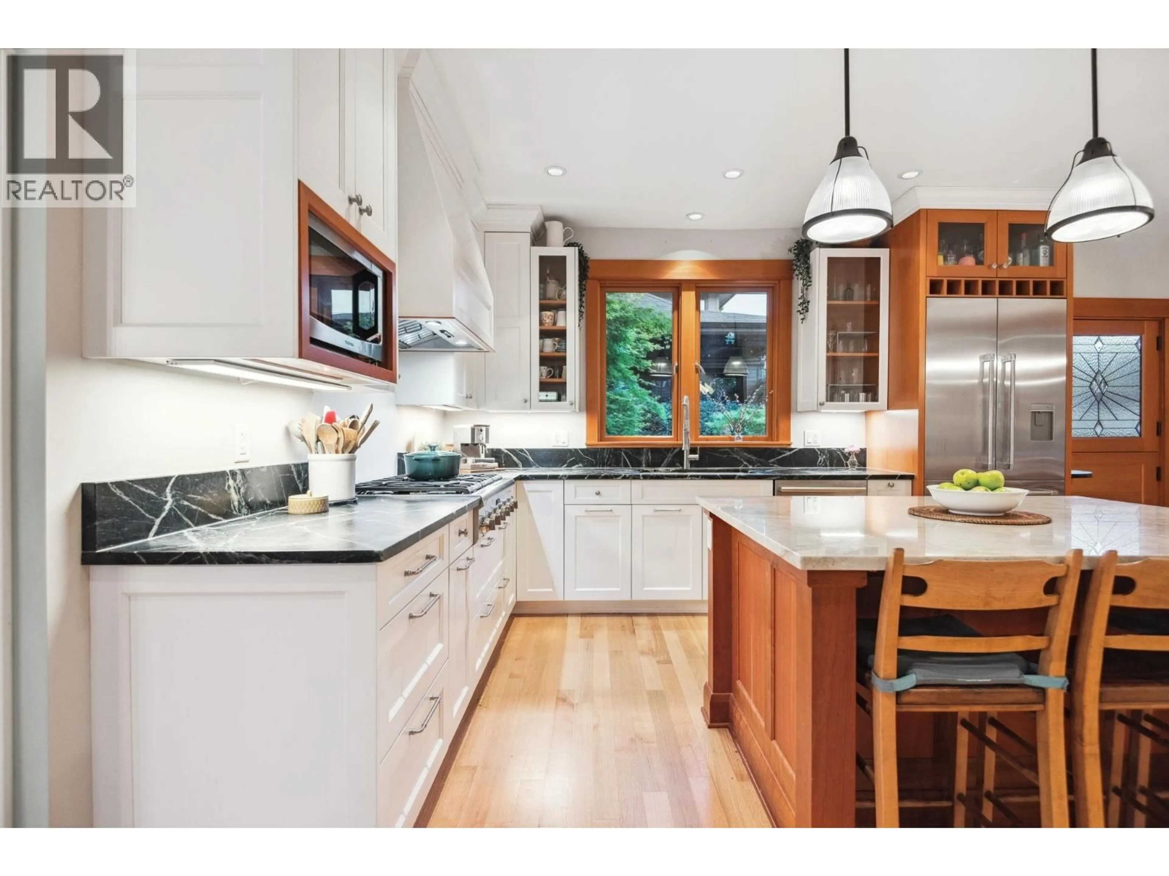 Unknown for 346 5TH STREET, North Vancouver British Columbia V7L1L9