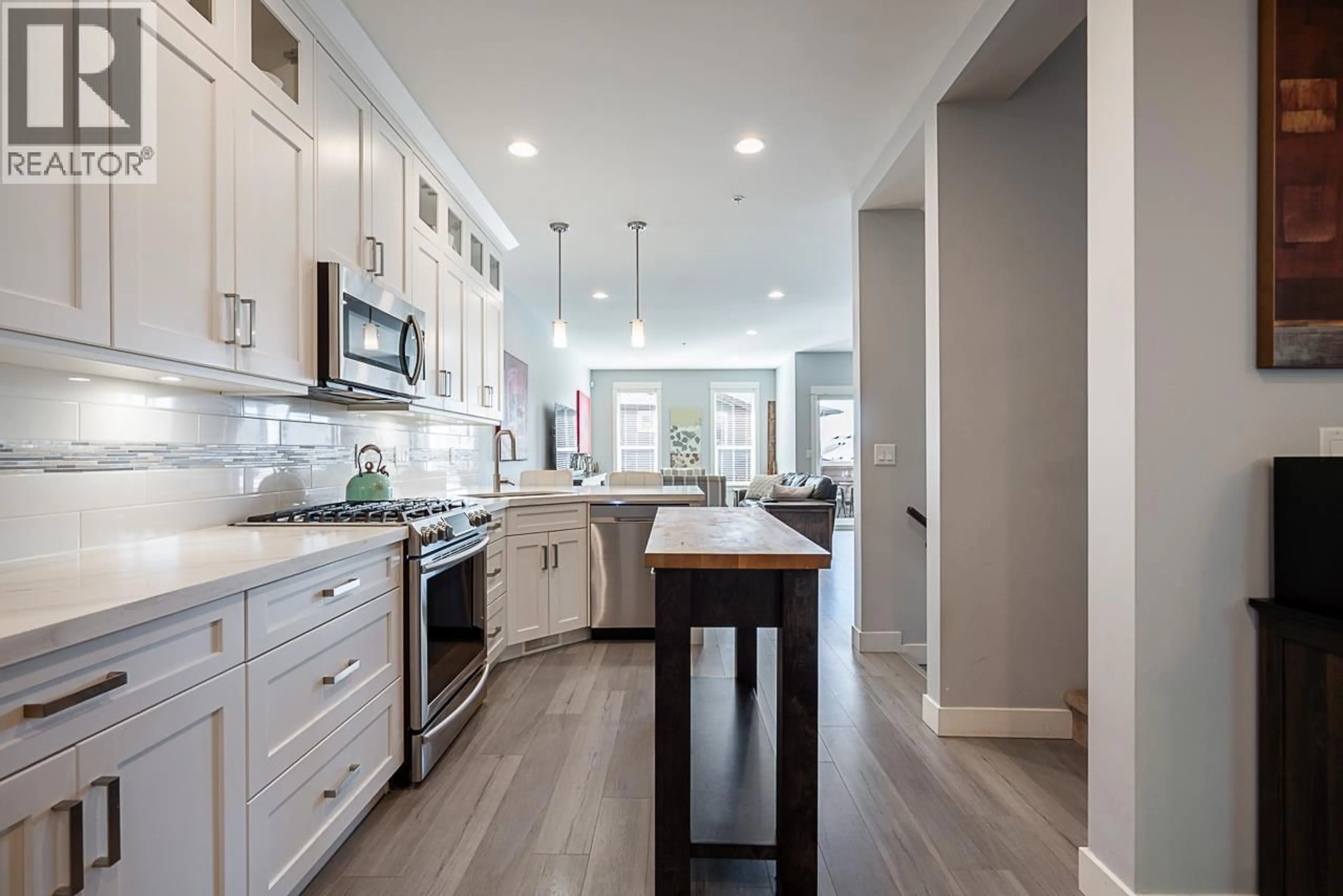 Open concept kitchen, ceramic/tile floor for 48 - 10480 248 STREET, Maple Ridge British Columbia V2W0J4