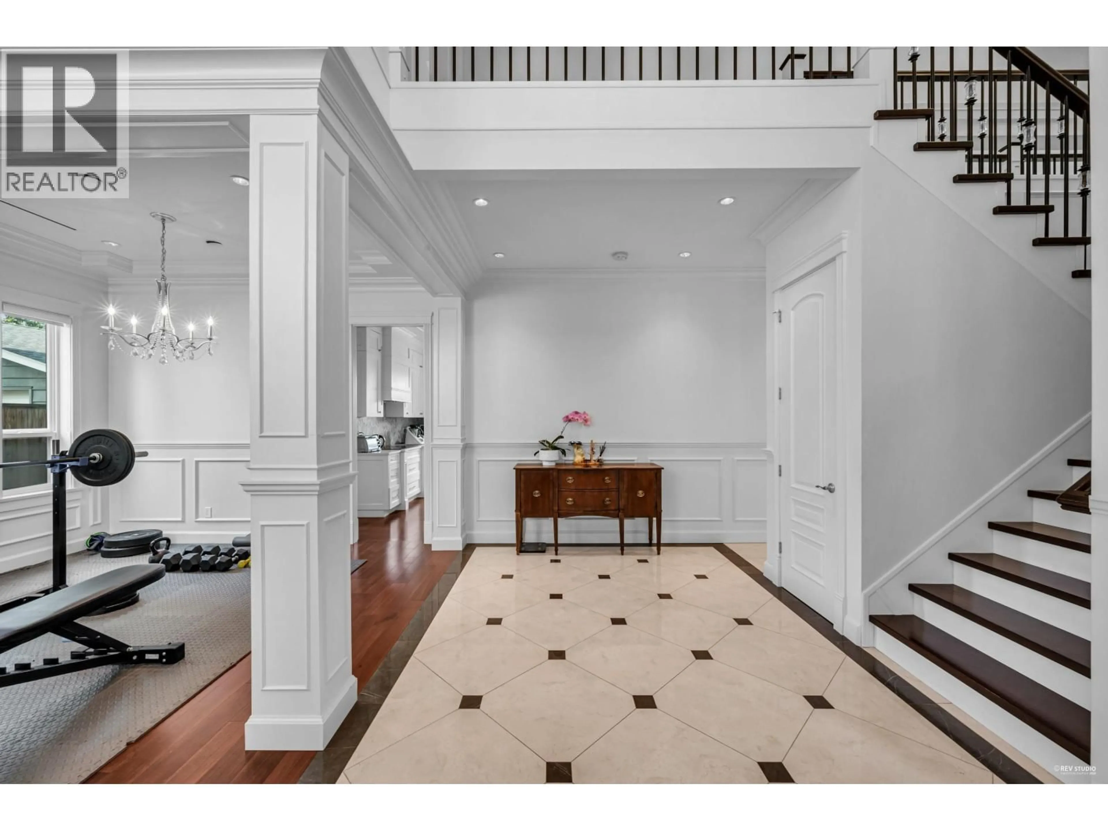 Indoor entryway for 9260 GORMOND ROAD, Richmond British Columbia V7E1N5