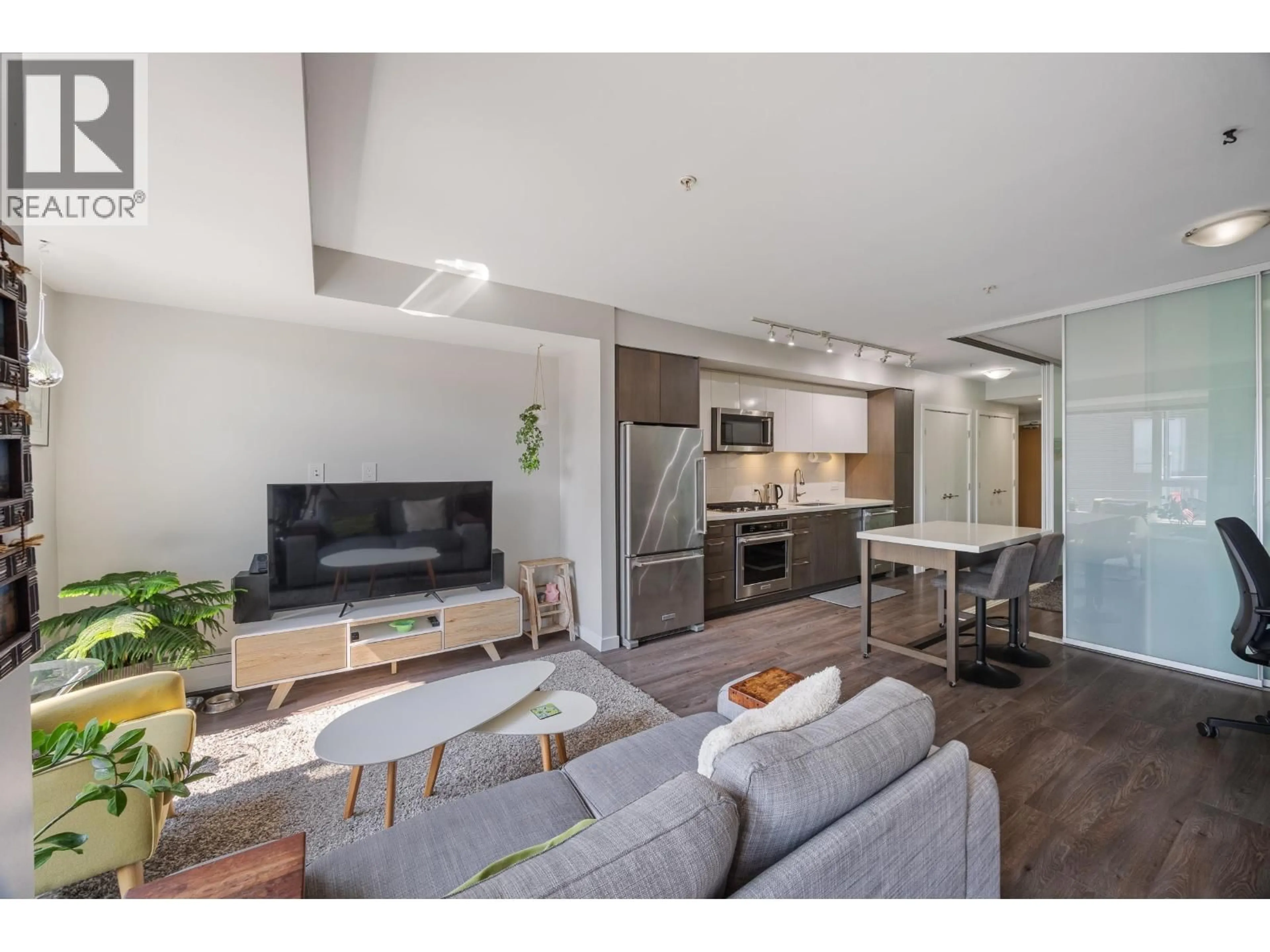 Living room with furniture, unknown for 619 - 384 1ST AVENUE, Vancouver British Columbia V5T0G5