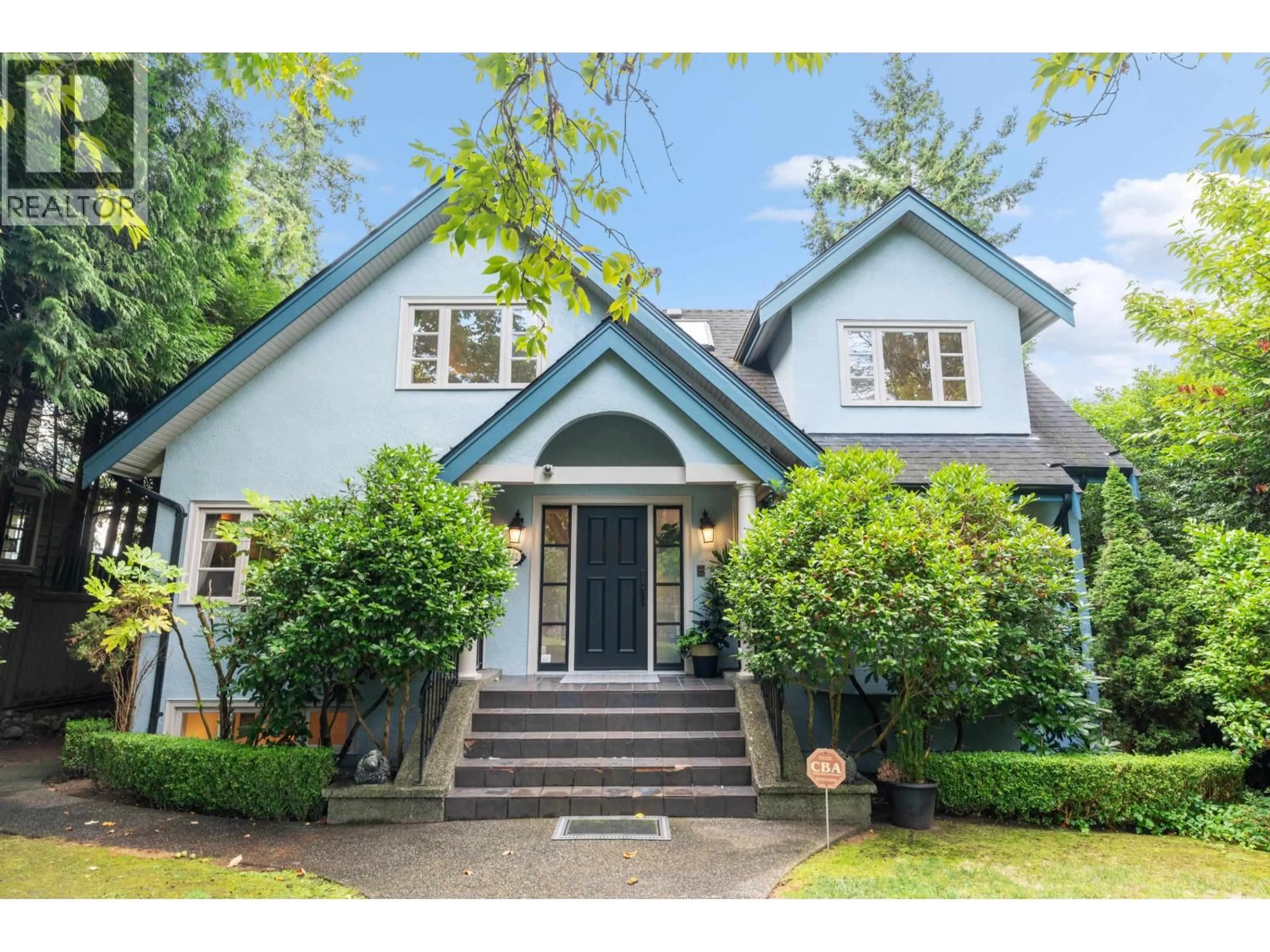 Home with vinyl exterior material, street for 3982 35TH AVENUE, Vancouver British Columbia V6N2P2