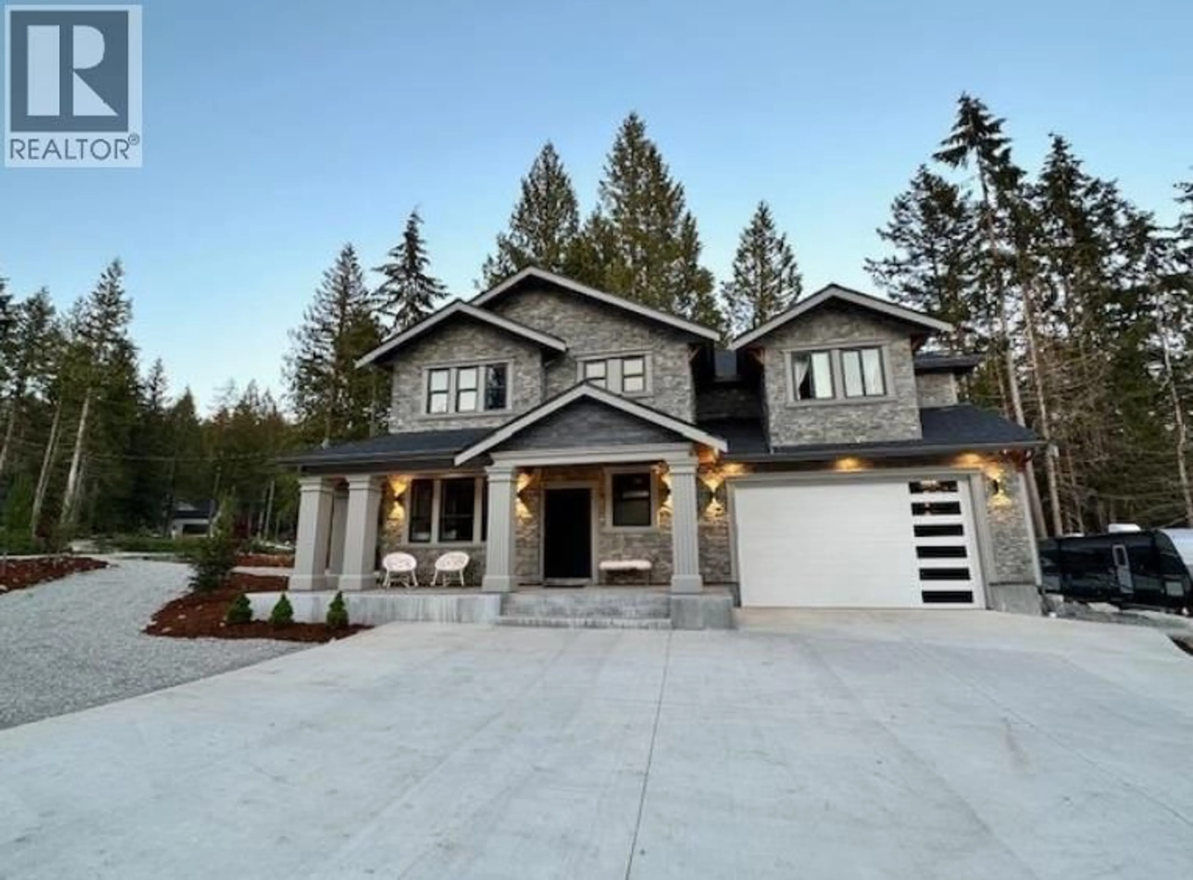 Home with vinyl exterior material, unknown for 1102 LARGO ROAD, Roberts Creek British Columbia V0N2W2