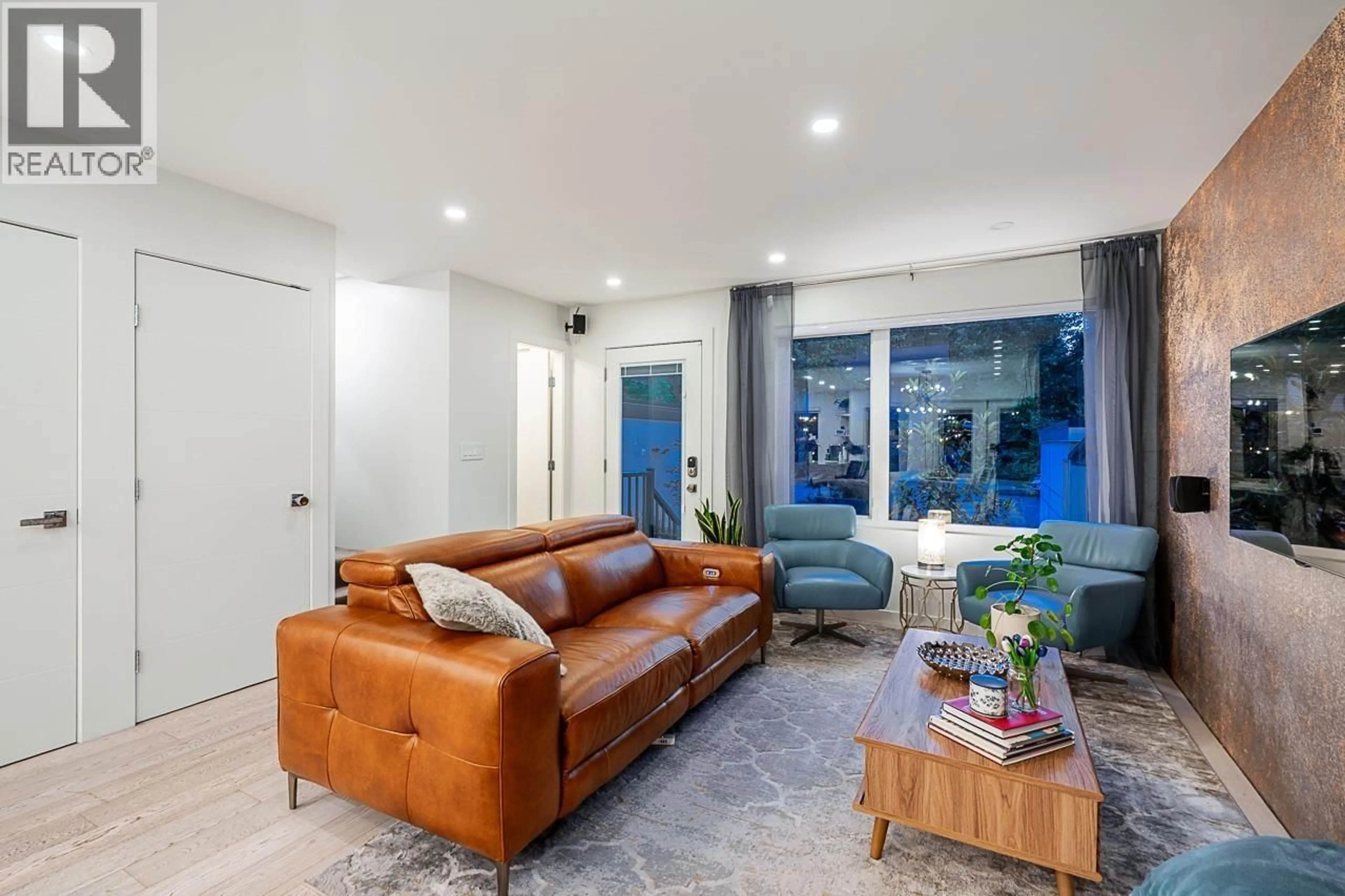 Living room with furniture, ceramic/tile floor for 3812 GARDEN GROVE DRIVE, Burnaby British Columbia V5G4A7