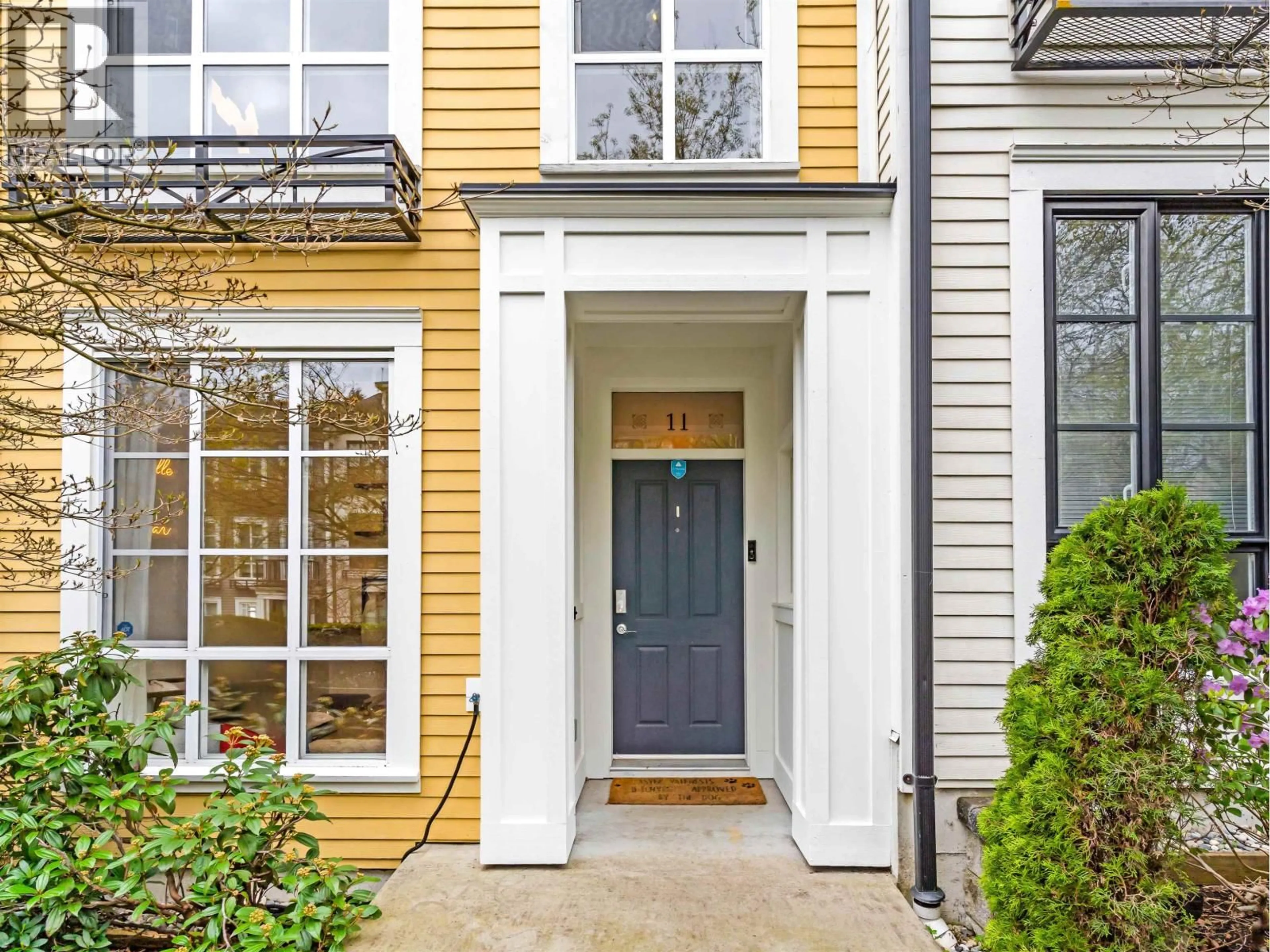 Indoor entryway for 11 - 1248 HOLTBY STREET, Coquitlam British Columbia V3B0E5