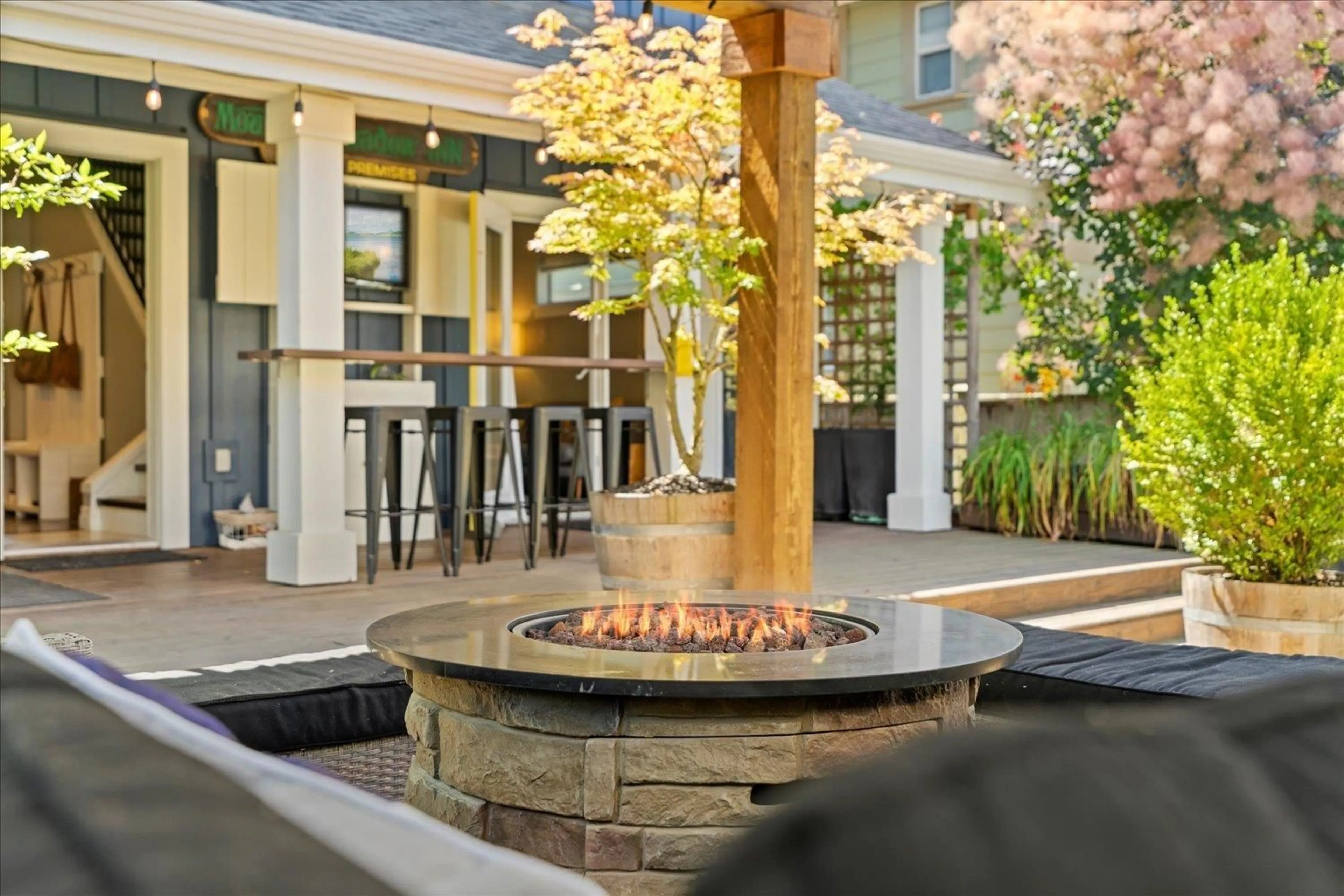 Patio, street for 45297 SOOWAHLIE CRESCENT, Chilliwack British Columbia V2R0S2