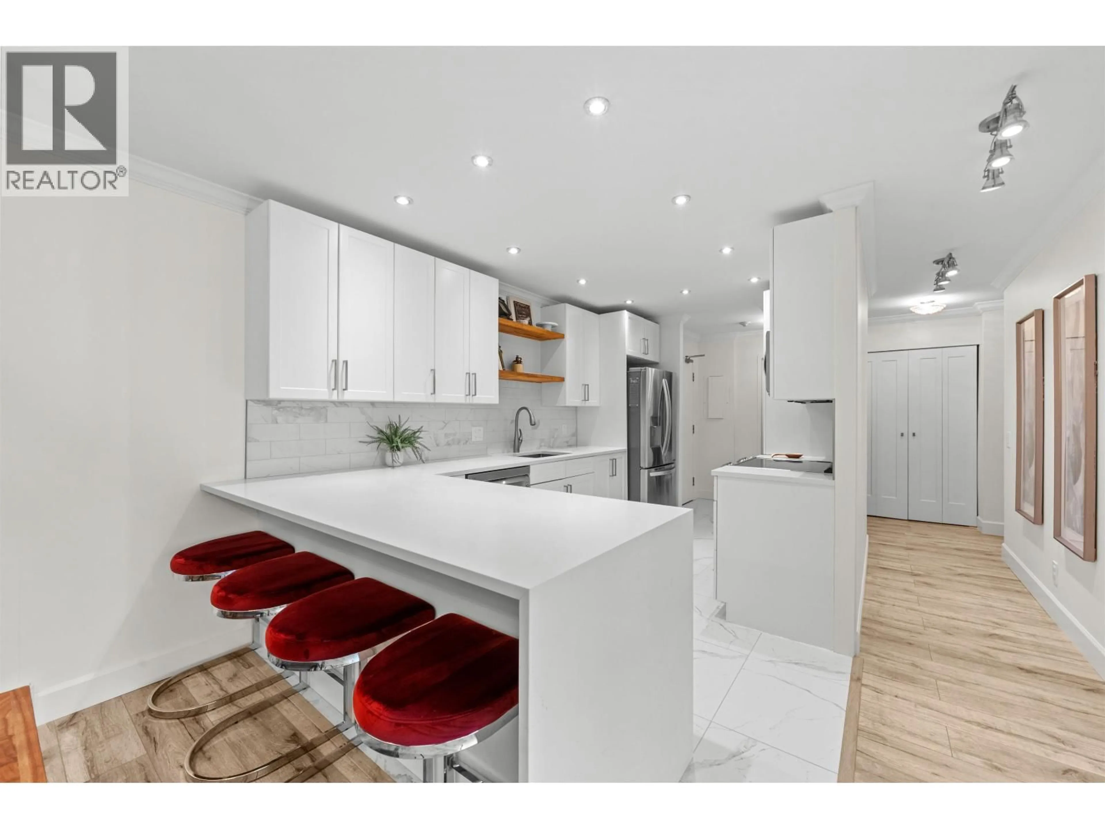 Open concept kitchen, unknown for T4908 - 3980 CARRIGAN COURT, Burnaby British Columbia V3N4S6