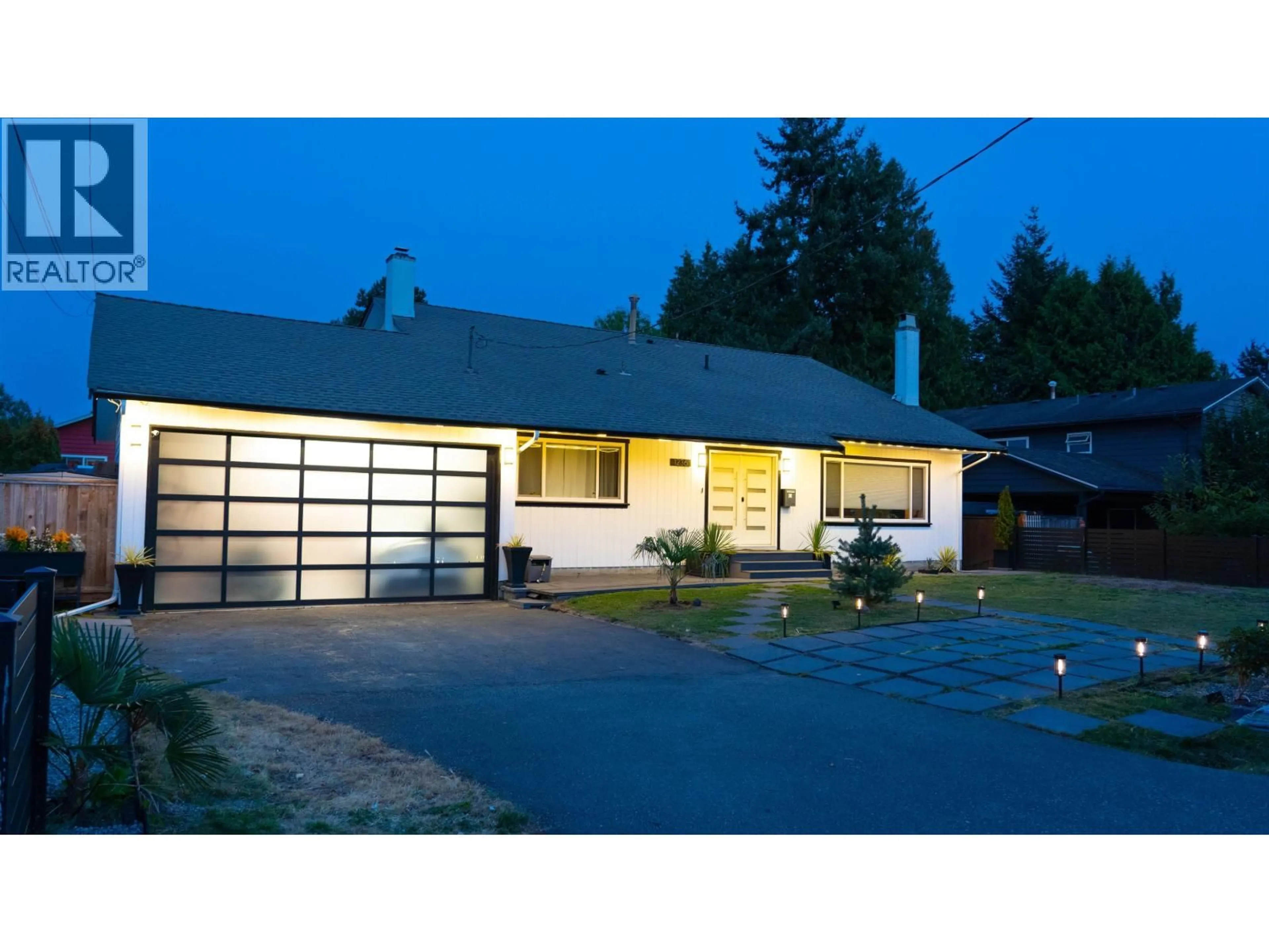 Indoor garage for 1236 52ND STREET, Delta British Columbia V4M2Z2