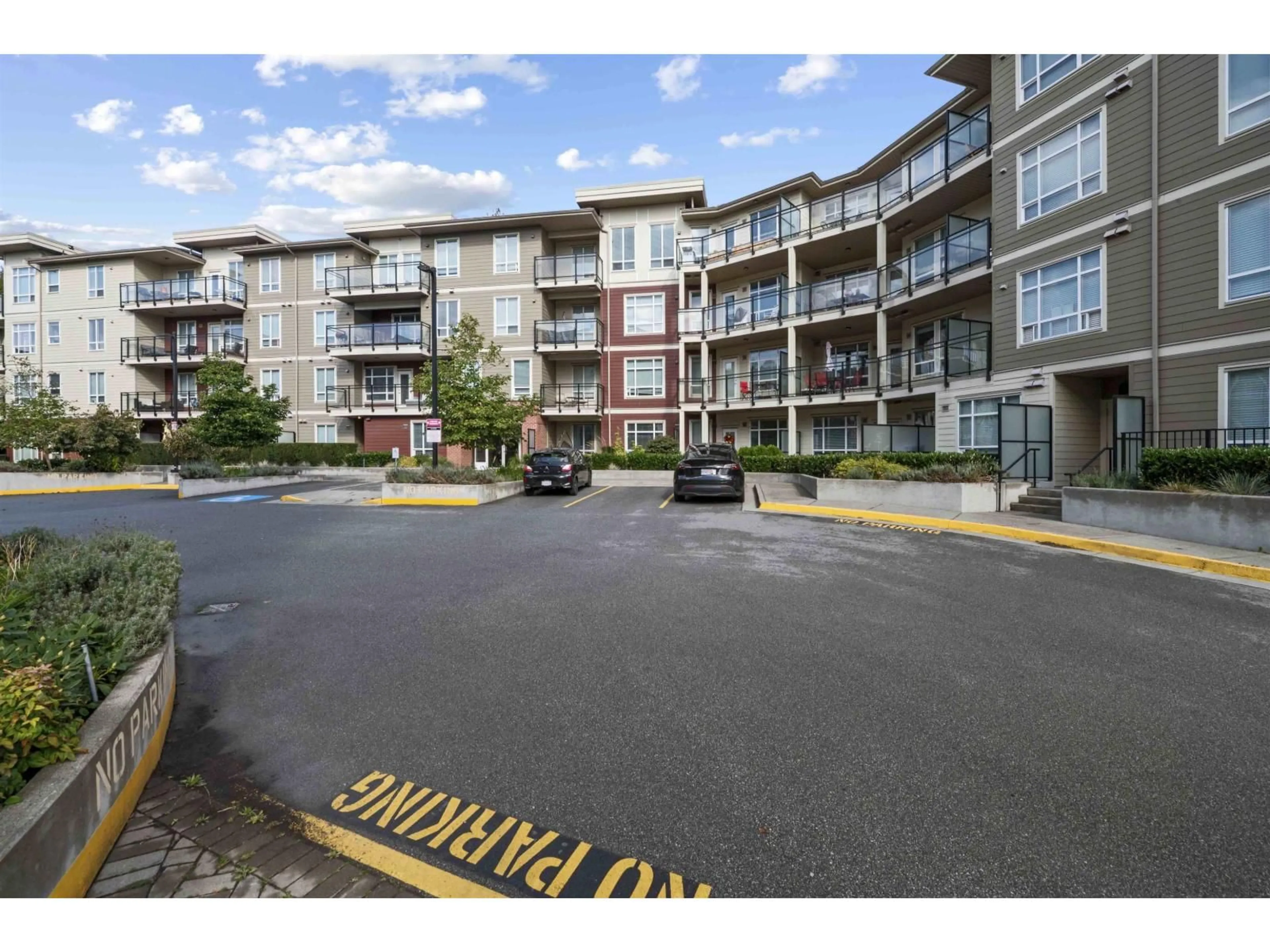 Unknown for D117 - 20211 66, Langley British Columbia V2Y0L4