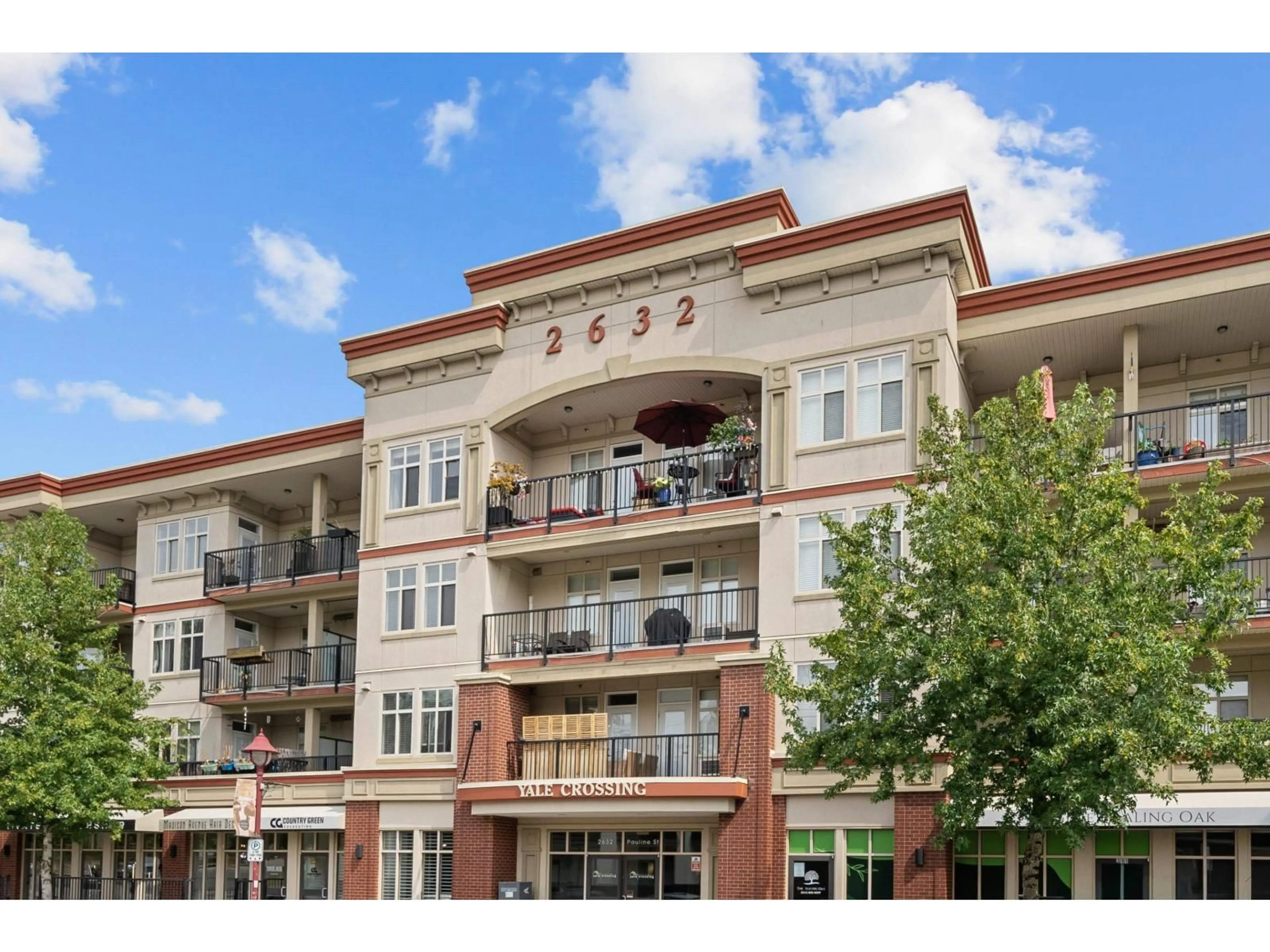 Patio, building for 308 - 2632 PAULINE, Abbotsford British Columbia V2S0C9
