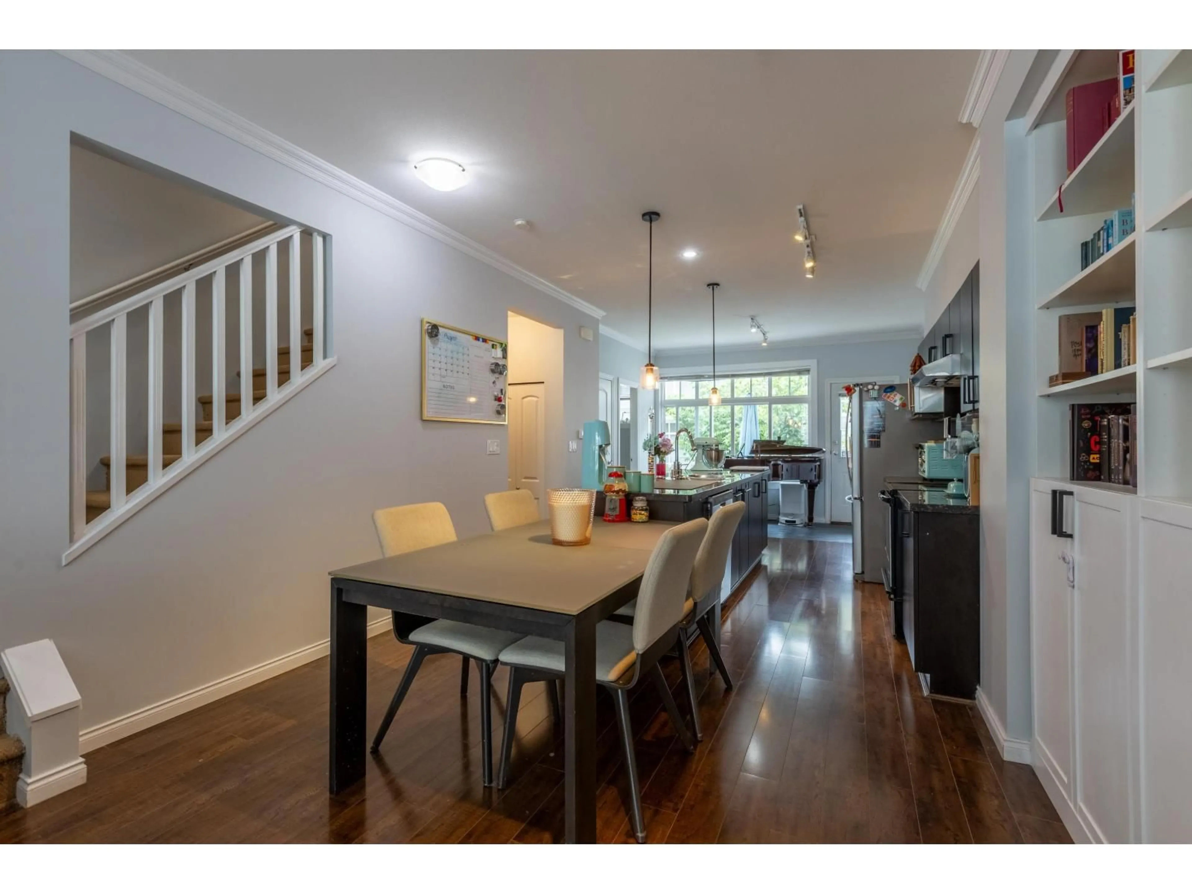 Dining room, wood/laminate floor for 41 - 19480 66, Surrey British Columbia V4N5W7