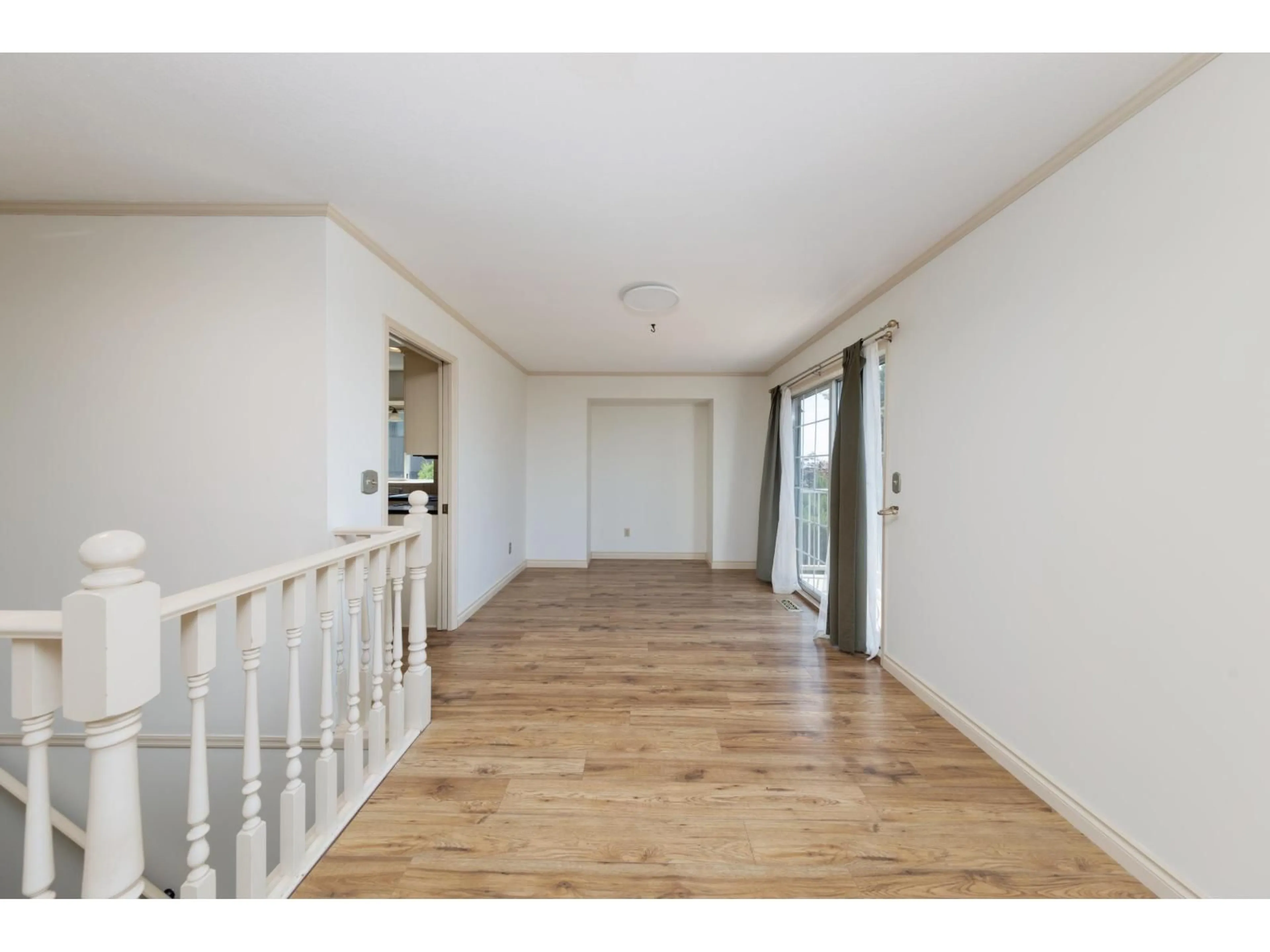 Indoor foyer for 2138 ESSEX, Abbotsford British Columbia V2S7R8