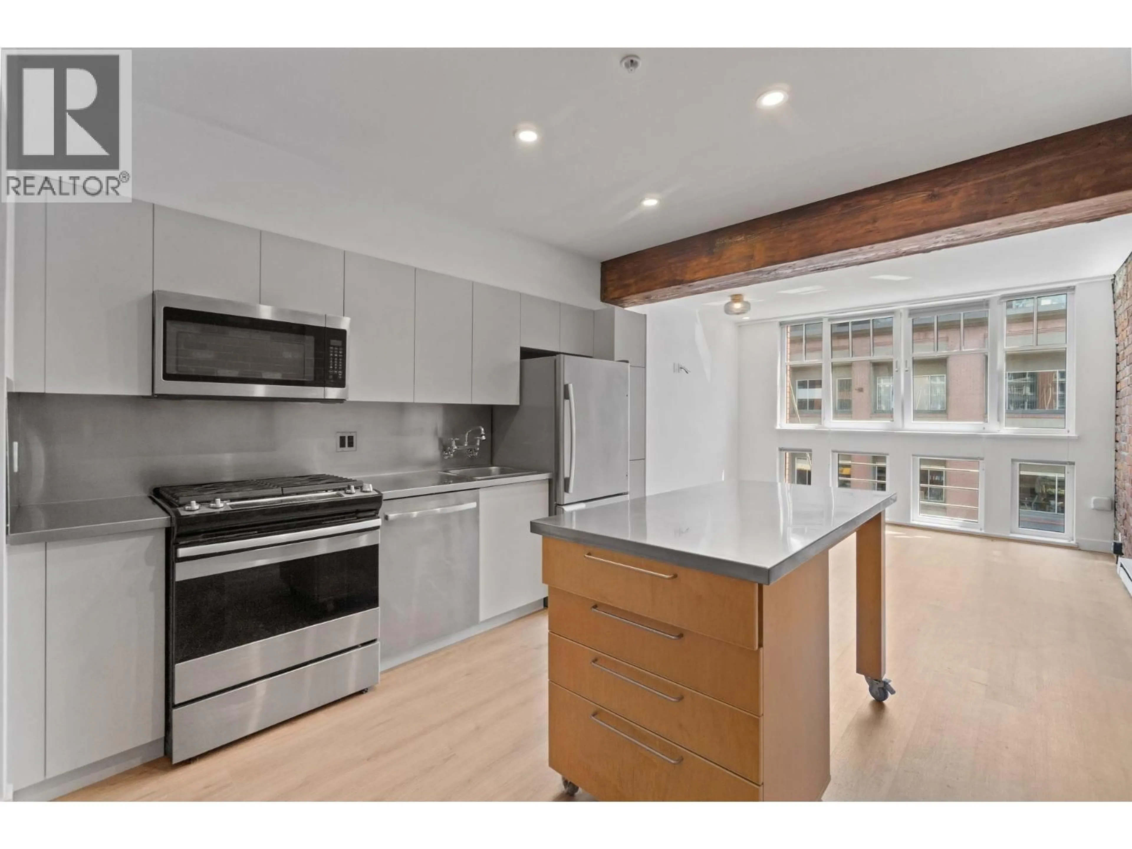 Unknown for 308 - 1072 HAMILTON STREET, Vancouver British Columbia V6B2R9