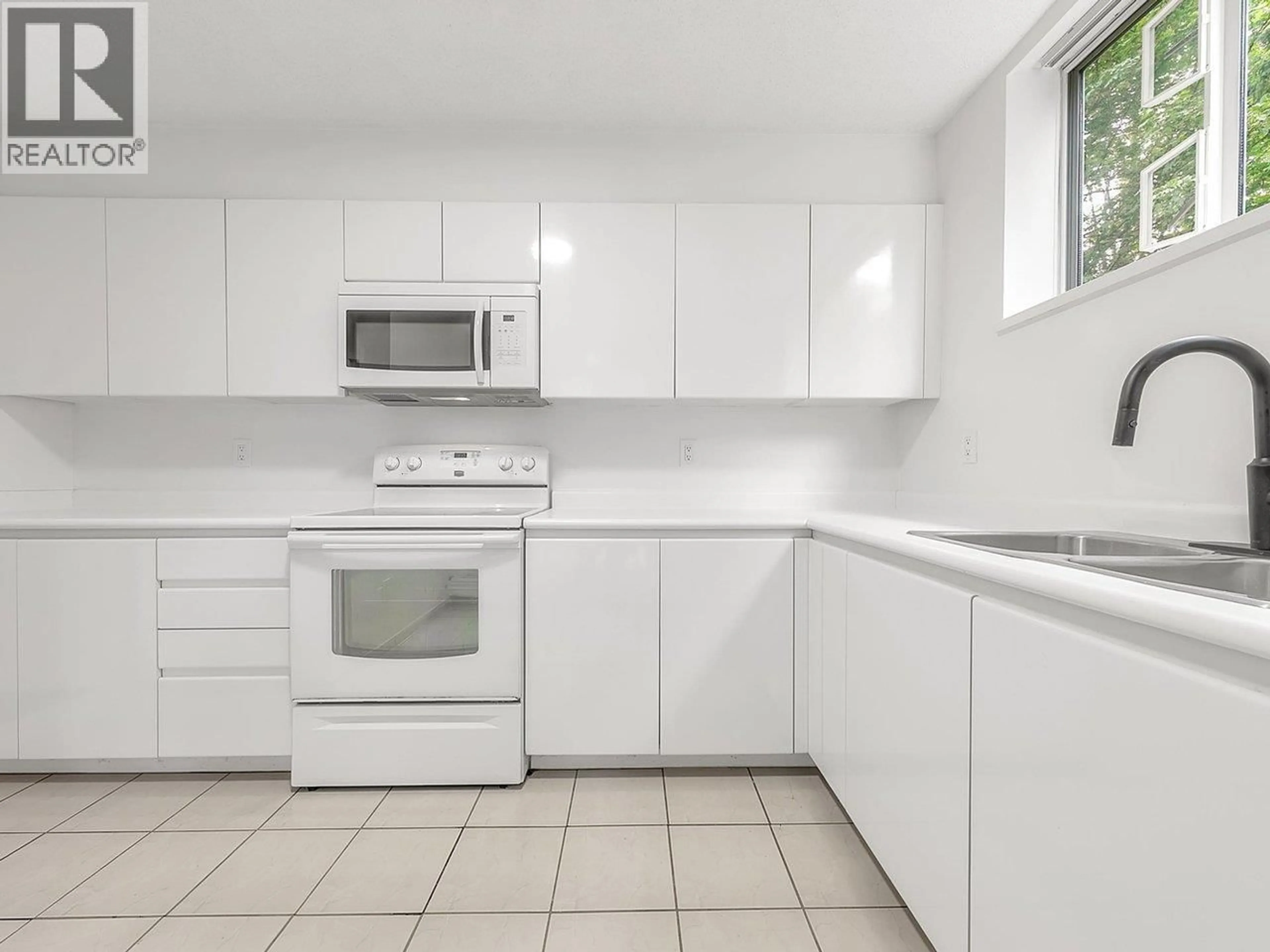 Standard kitchen, unknown for 307 - 3061 KENT AVENUE NORTH, Vancouver British Columbia V5S4P5