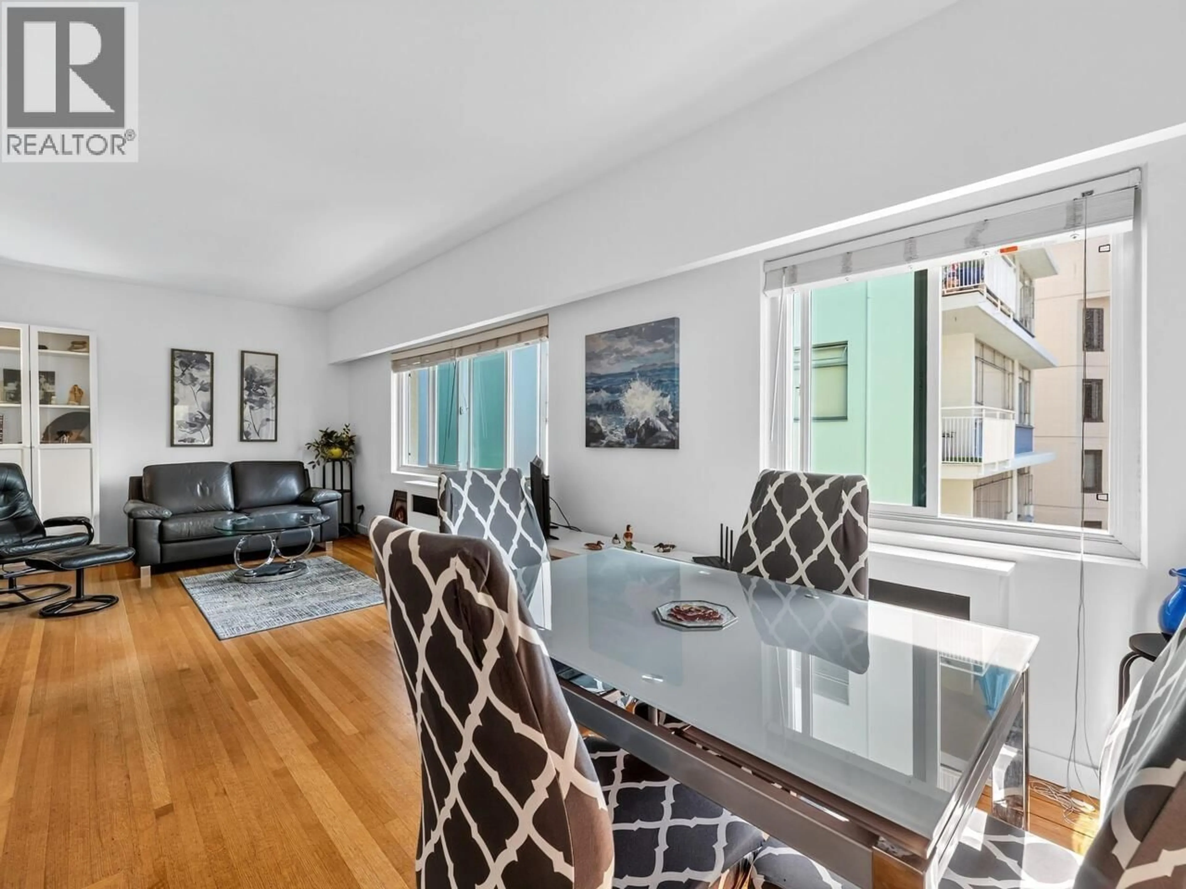 Living room with furniture, unknown for 306 - 1972 ROBSON STREET, Vancouver British Columbia V6G1E8