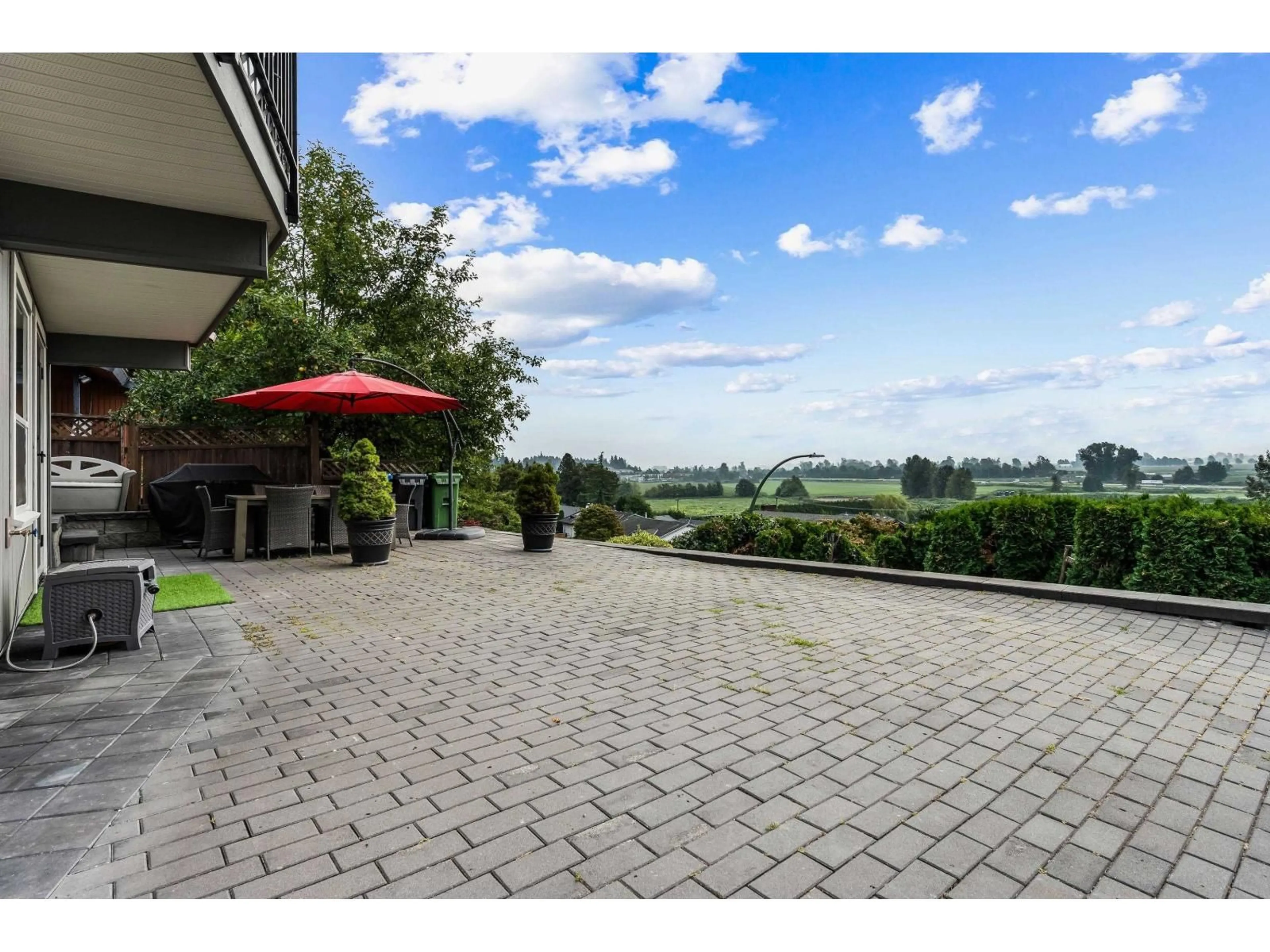 Patio, water/lake/river/ocean view for 35329 ROCKWELL, Abbotsford British Columbia V3G2C9