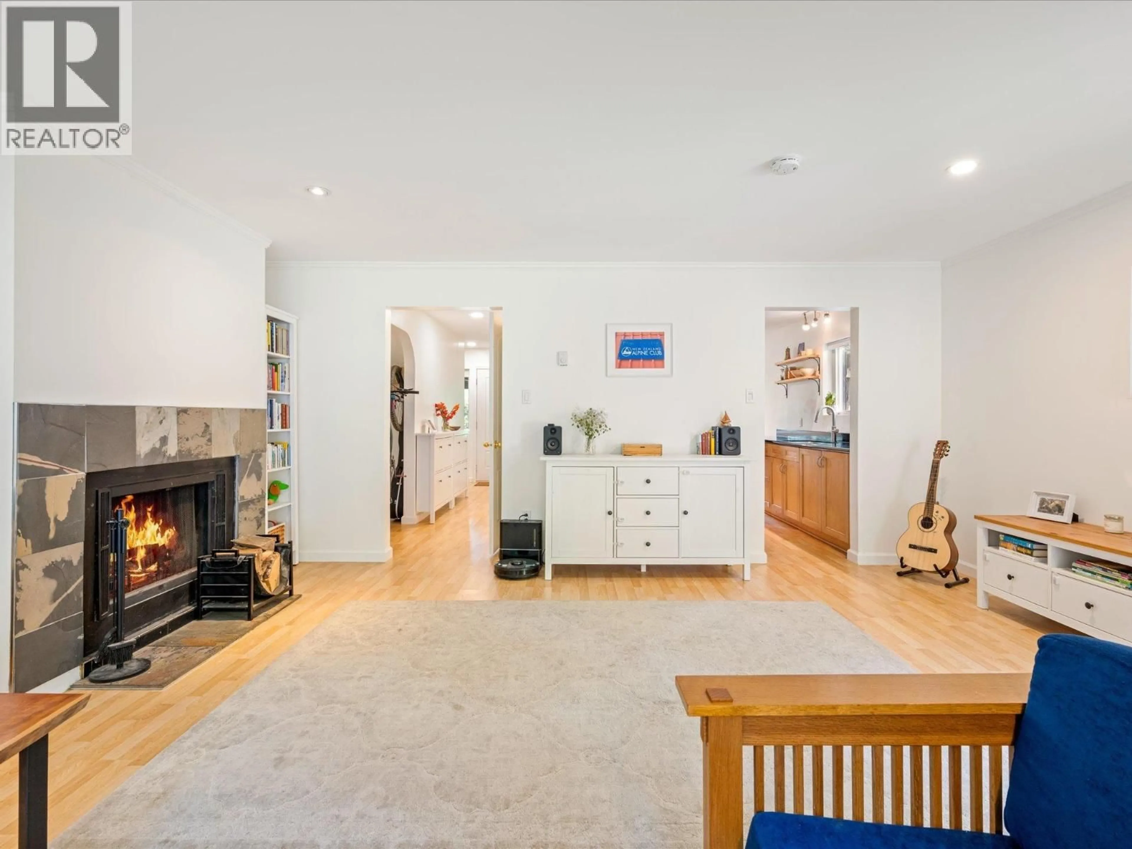 Unknown for 40754 PEEBLES PLACE, Squamish British Columbia V0N1T0