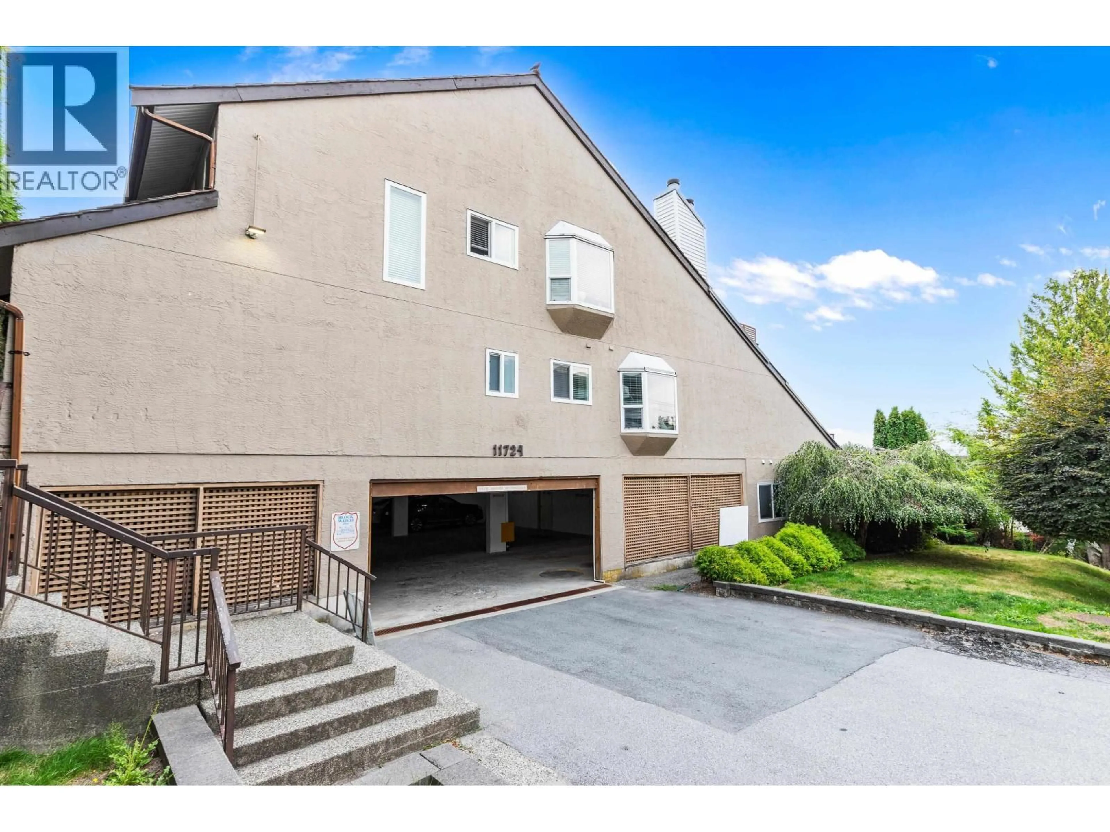 Unknown for 201 - 11724 225 STREET, Maple Ridge British Columbia V2X6E4