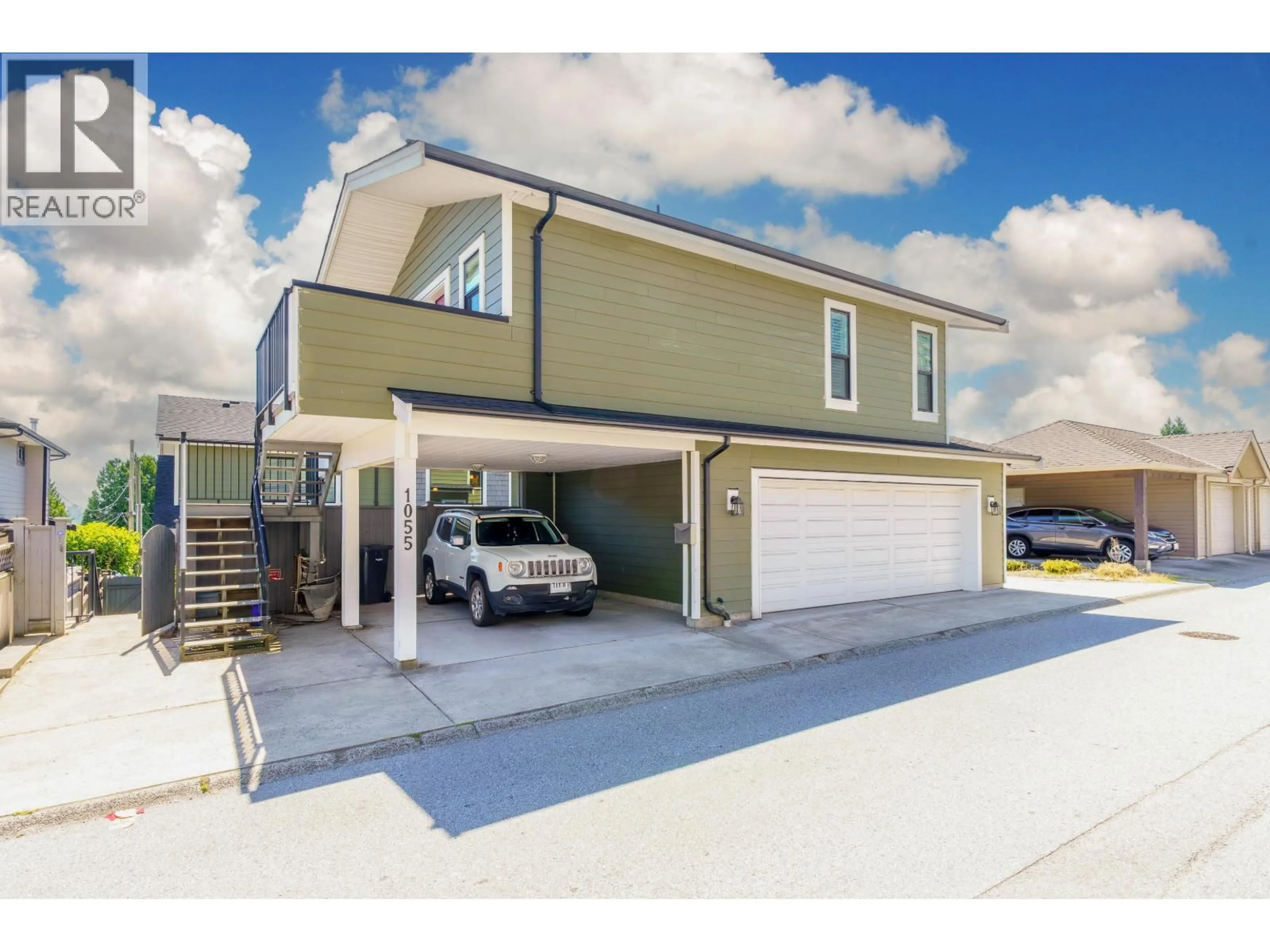 Indoor garage for 1055 CHARLAND AVENUE, Coquitlam British Columbia V3K3K8