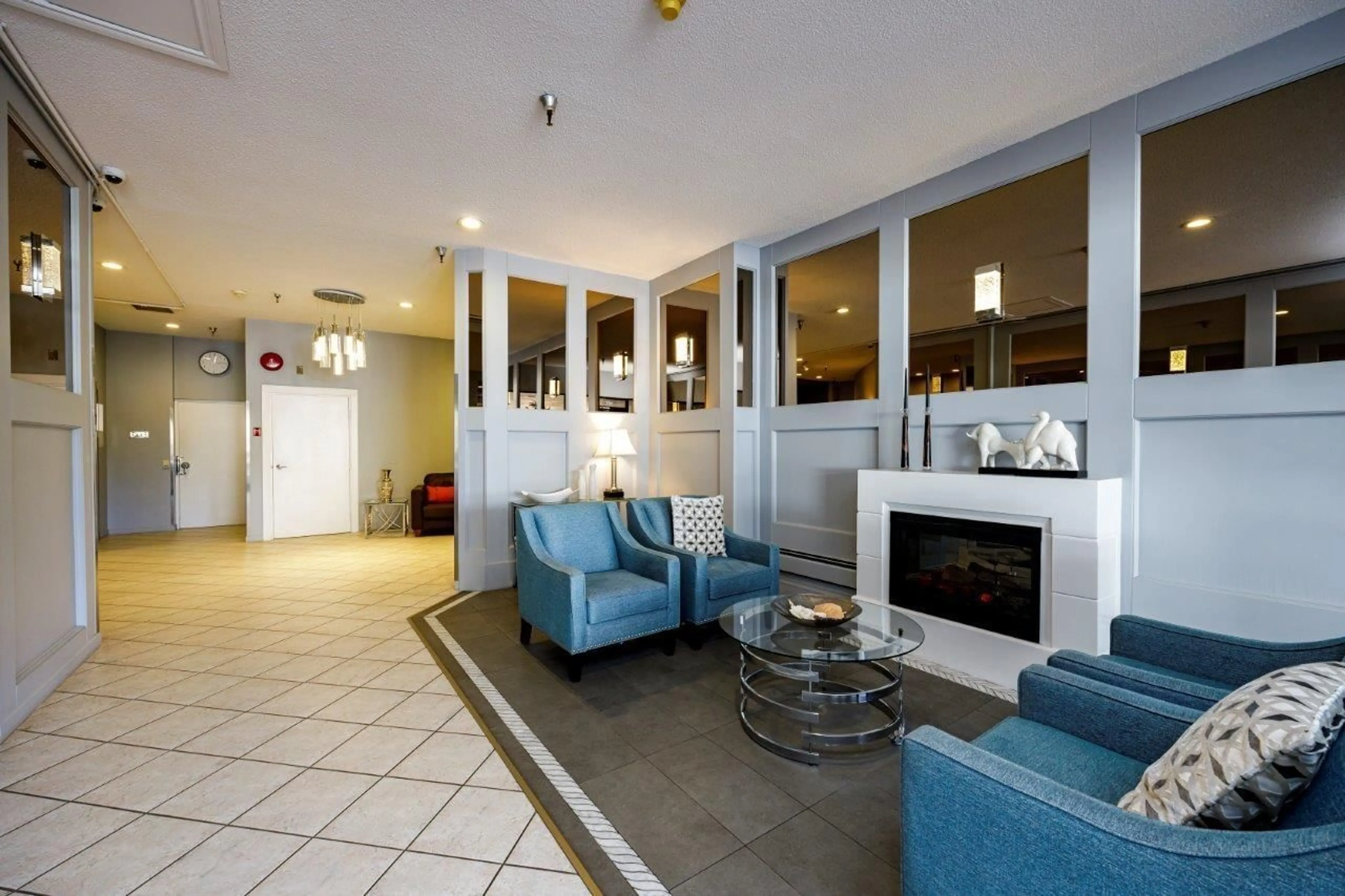 Lobby for 205 - 1480 FOSTER, White Rock British Columbia V4B3X7