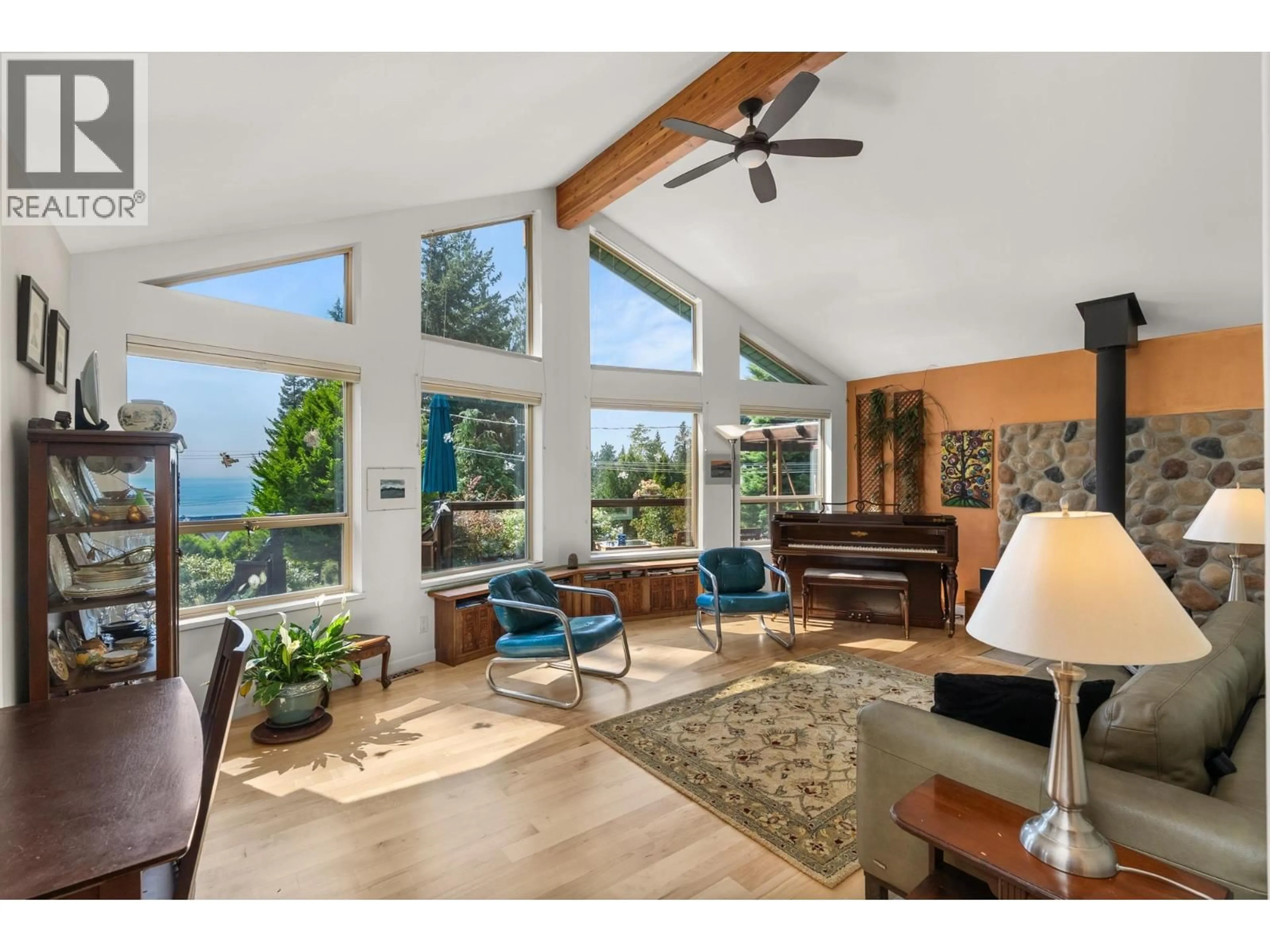 Living room with furniture, unknown for 1372 GOWER POINT ROAD, Gibsons British Columbia V0N1V3