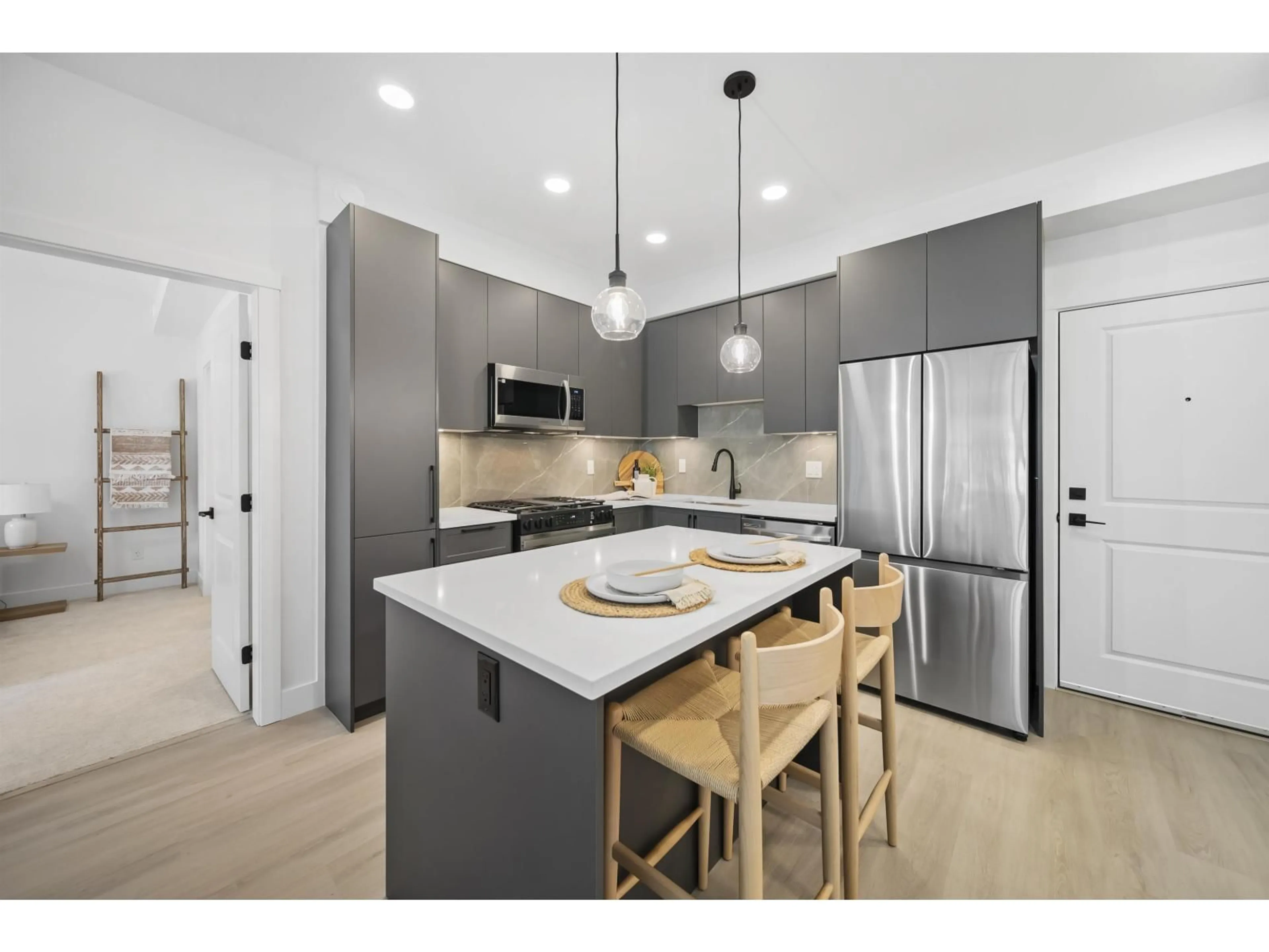 Open concept kitchen, unknown for 611 - 3465 146A, Surrey British Columbia V0V0V0